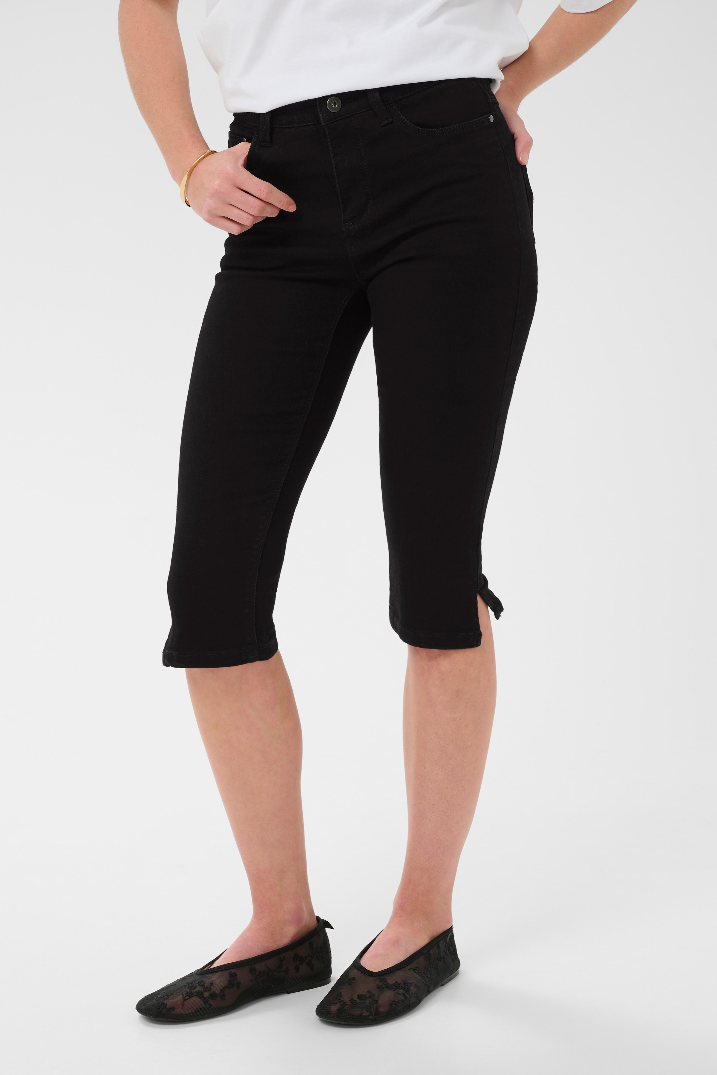 KAzelina Capribroek LOOKBOOK FRONT 10506525-100121