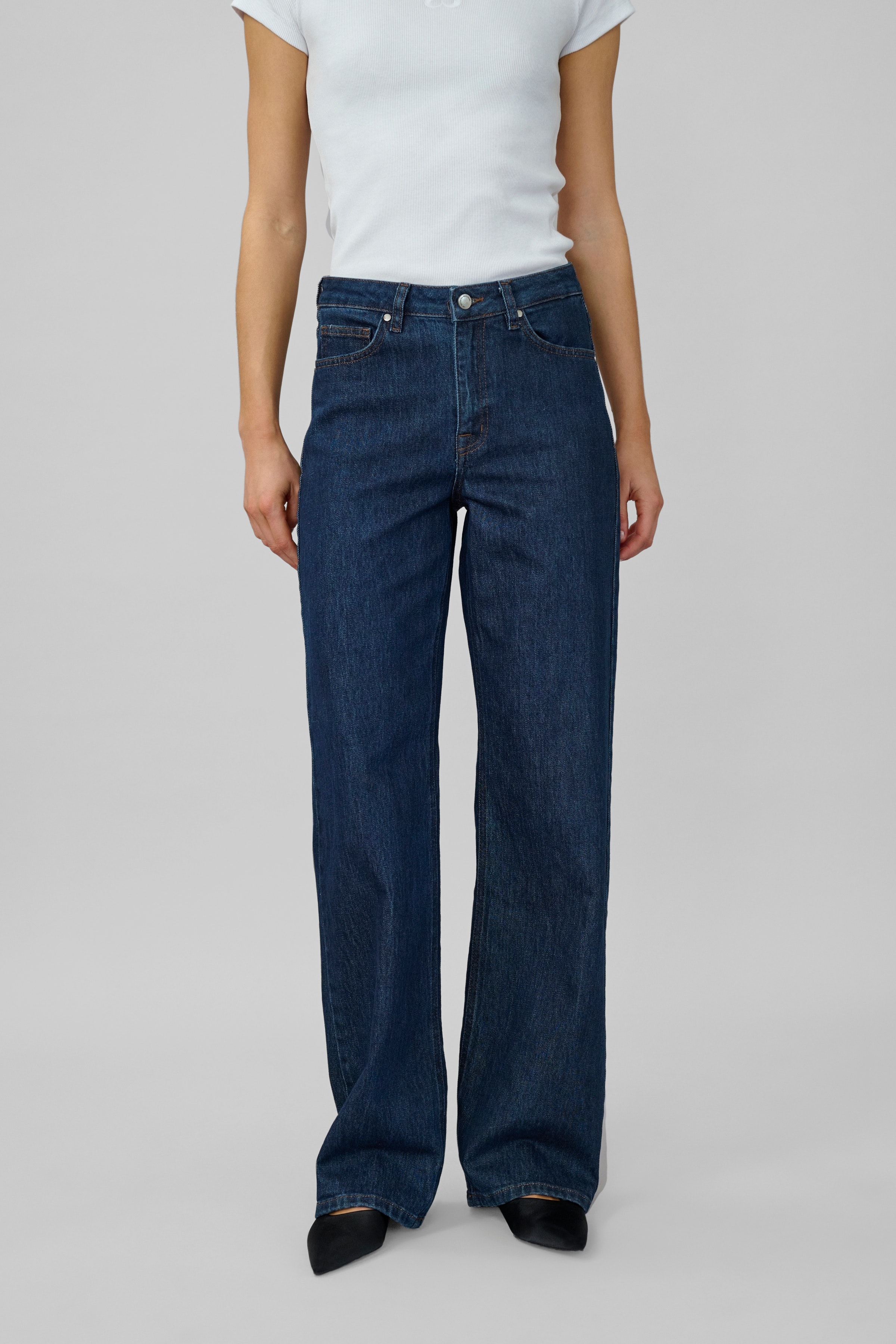 35 Jeans LOOKBOOK FRONT 10704222-100067