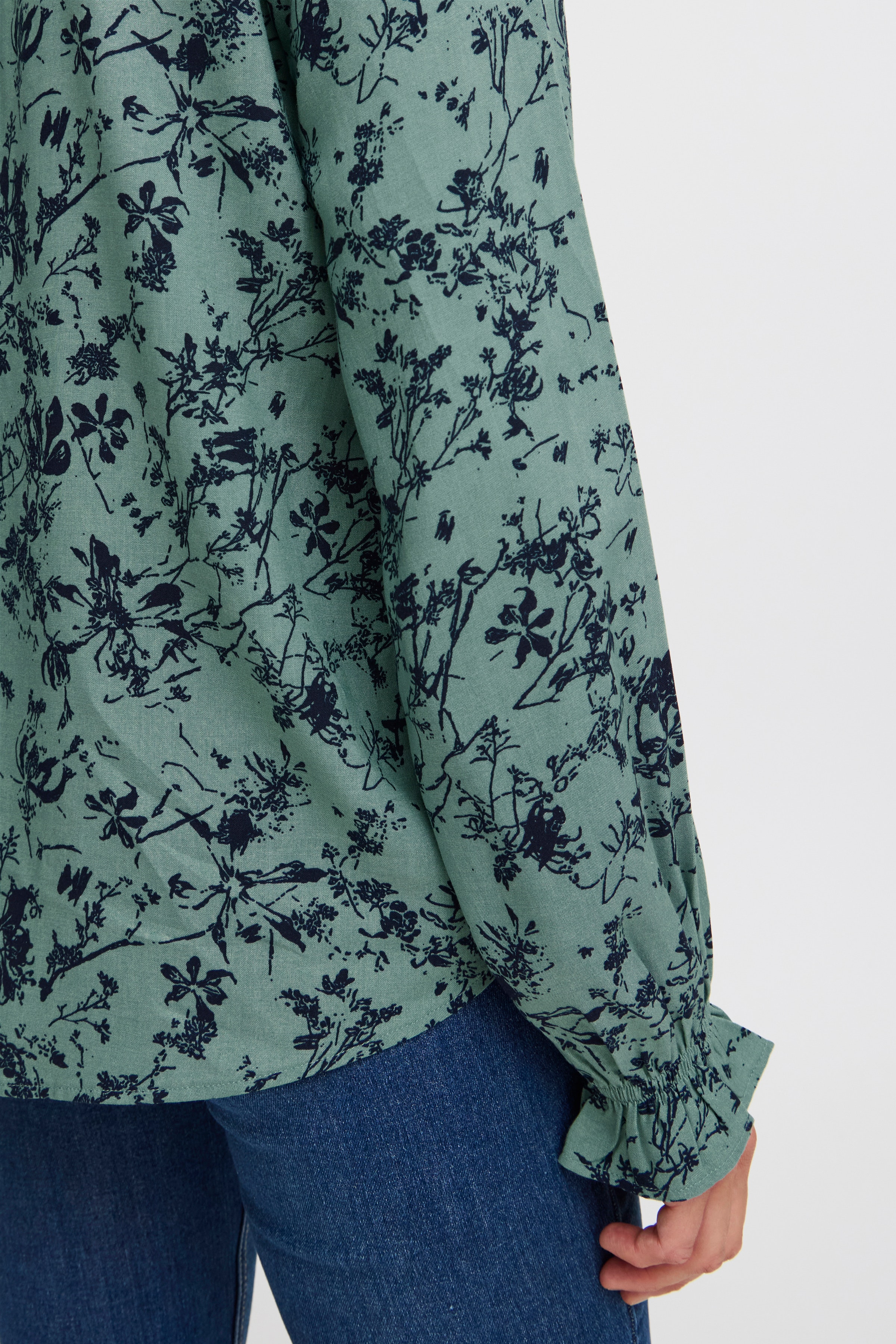 FRFLOWY Bluse LOOKBOOK DETAIL 20614106-203410