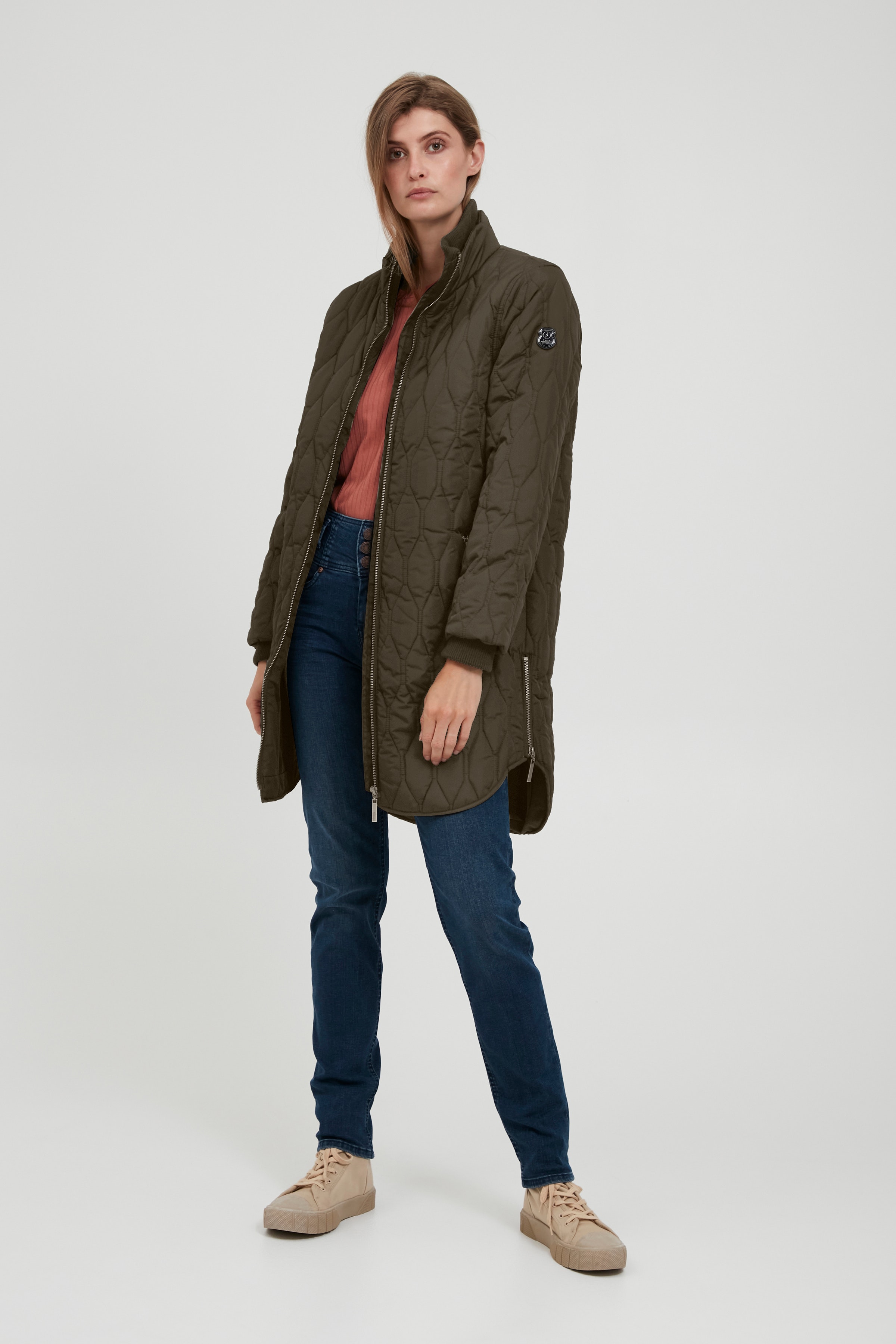 Outerwear LOOKBOOK FRONT 20609447-190506