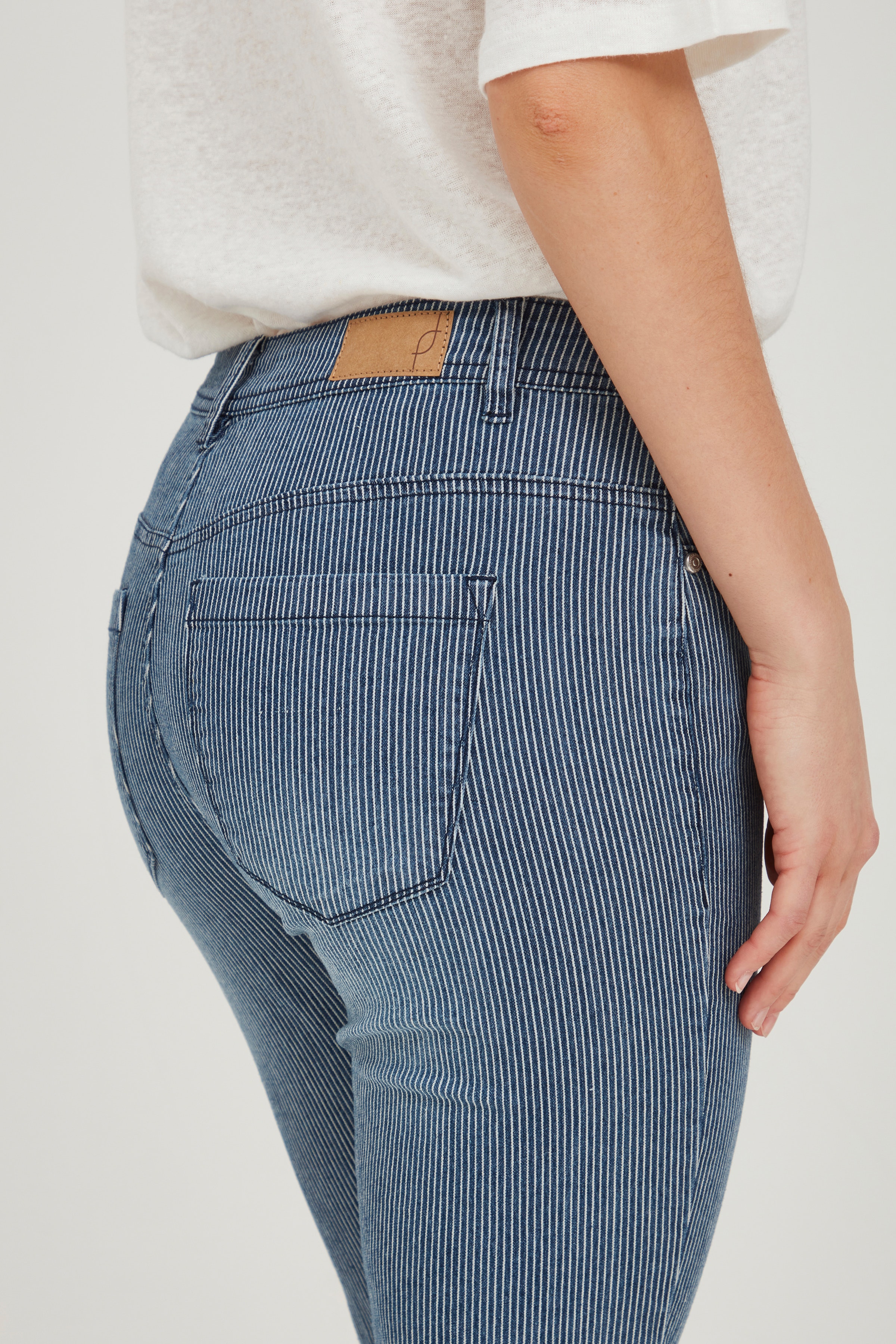 Casual pants LOOKBOOK DETAIL 20609334-200068