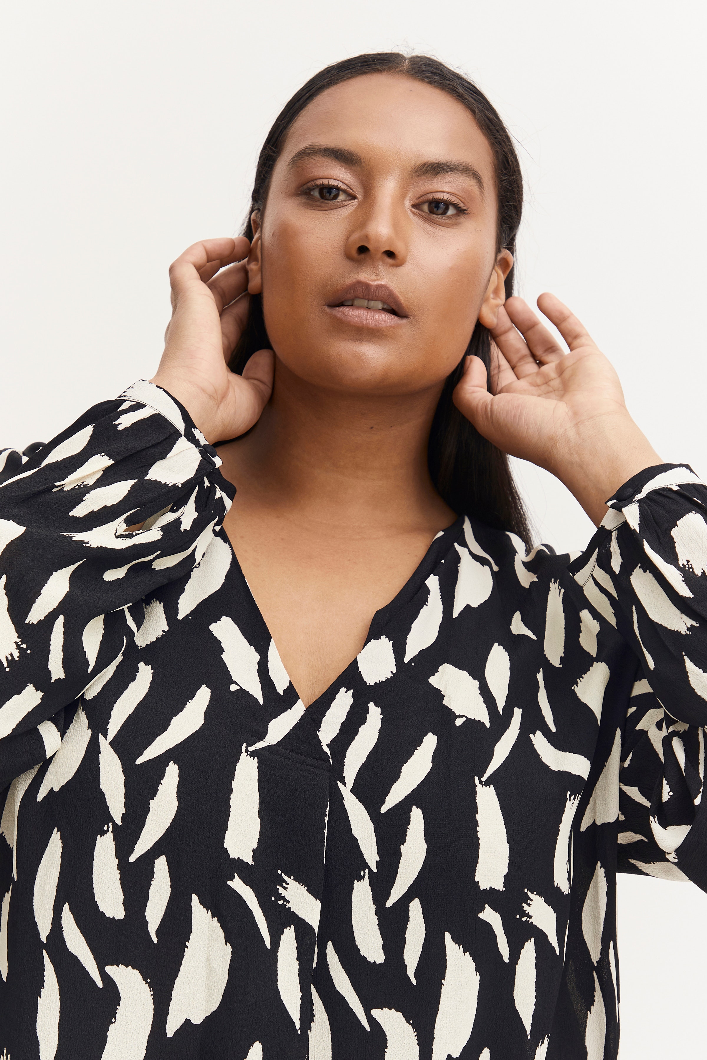 FPGETO Bluse LOOKBOOK DETAIL 20611408-200115