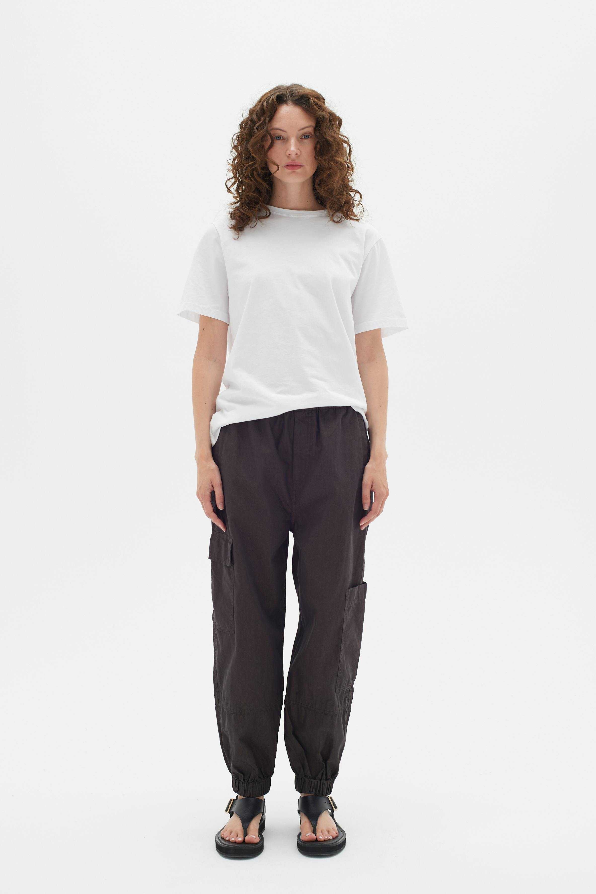 RozaIW Hose LOOKBOOK FRONT 30108637-190910