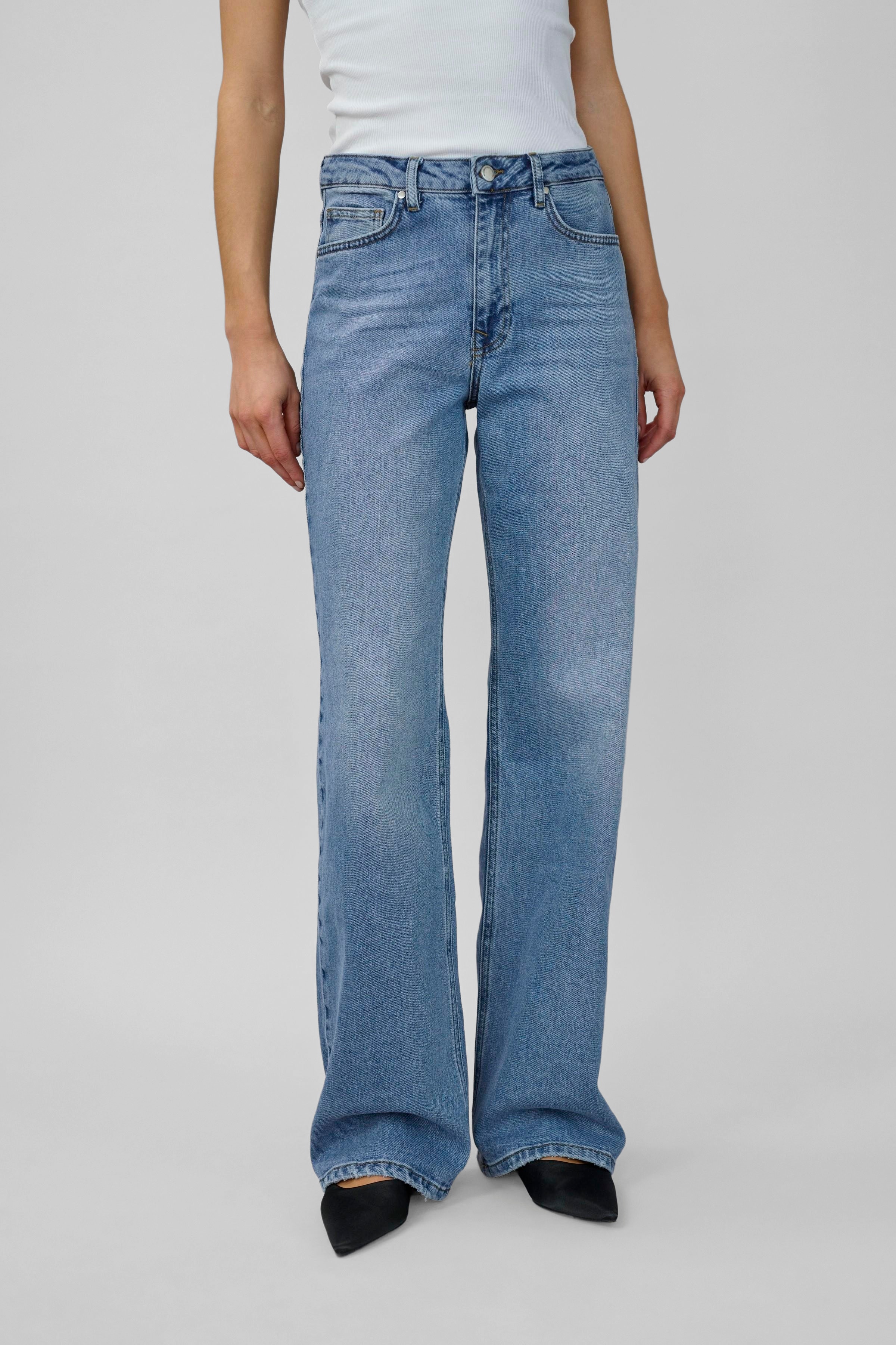 35 Jeans LOOKBOOK FRONT 10704222-100054
