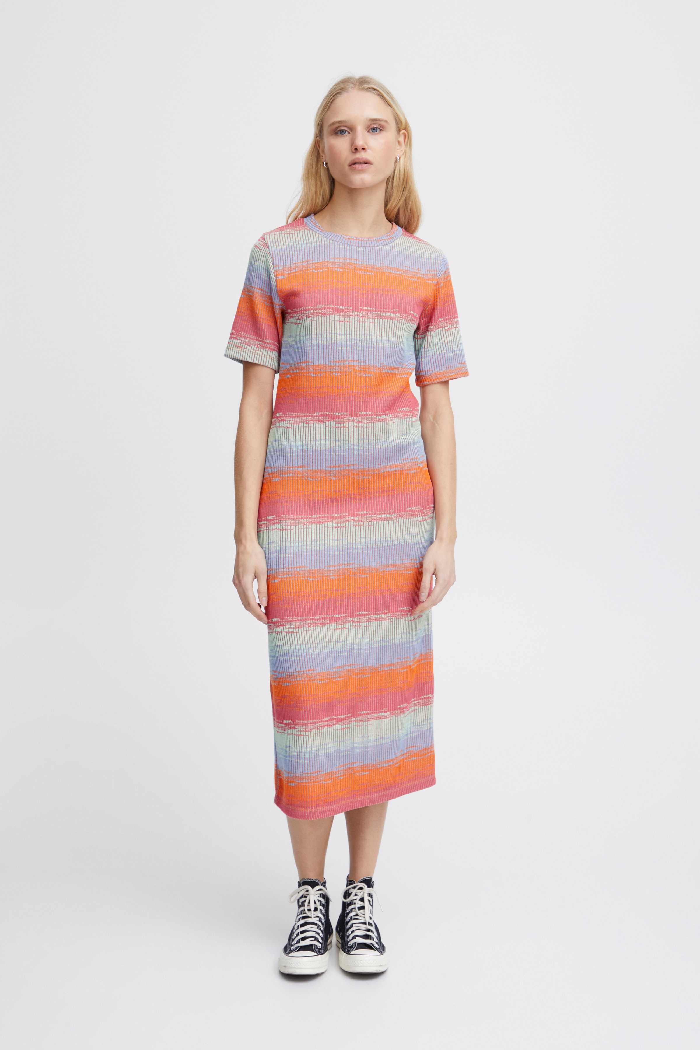 IHODELA Kjole LOOKBOOK FRONT 20120778-202883