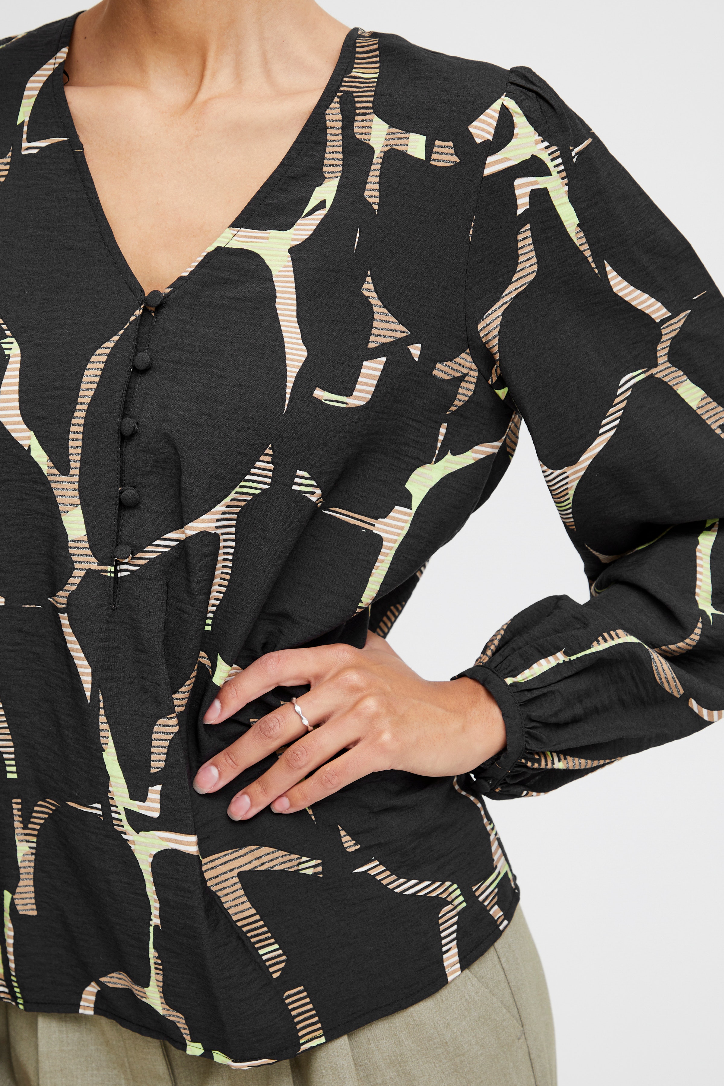 BYIBINE Blouse LOOKBOOK DETAIL 20814304-200453