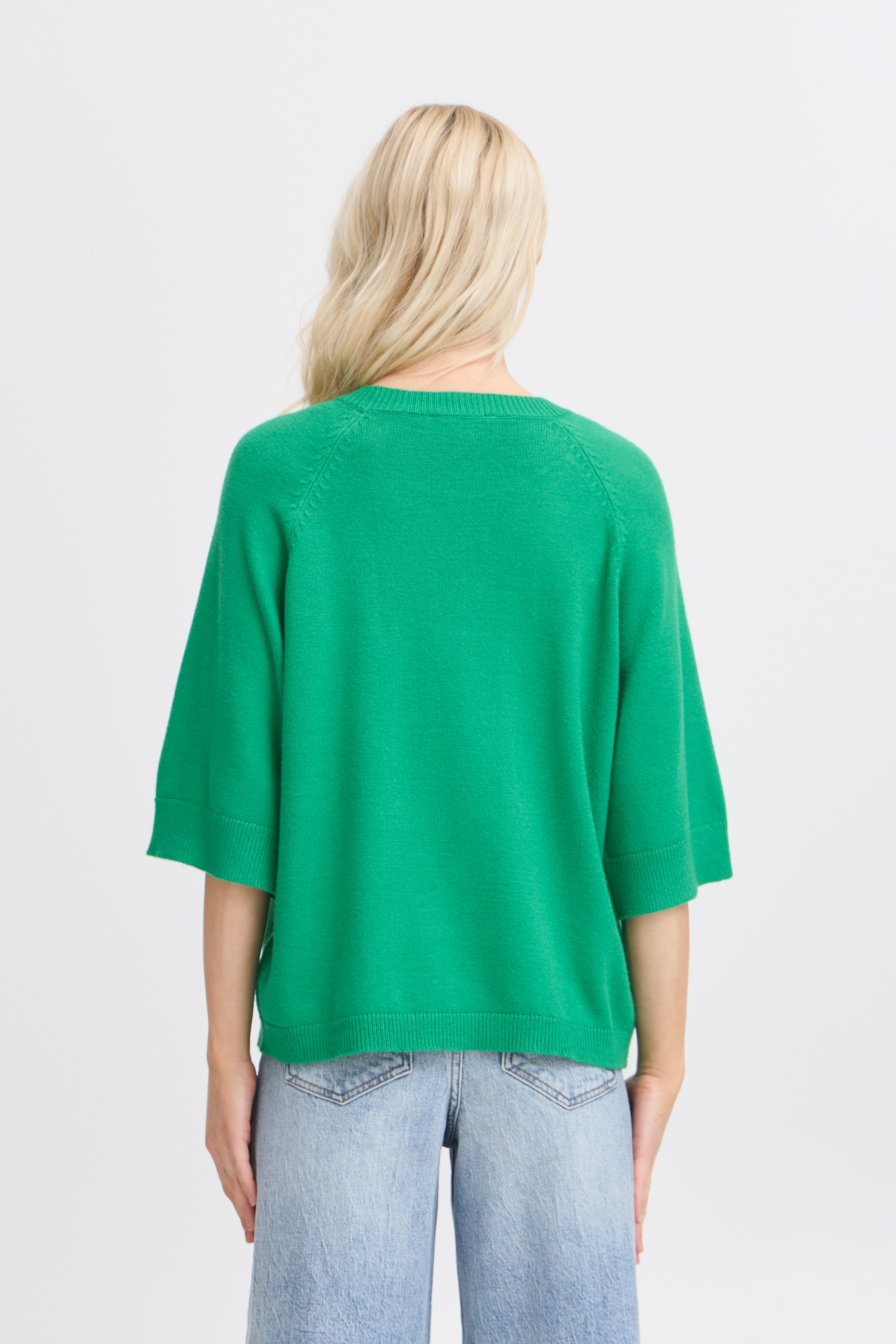 BYNONINA Pullover LOOKBOOK BACK 20813016-176030