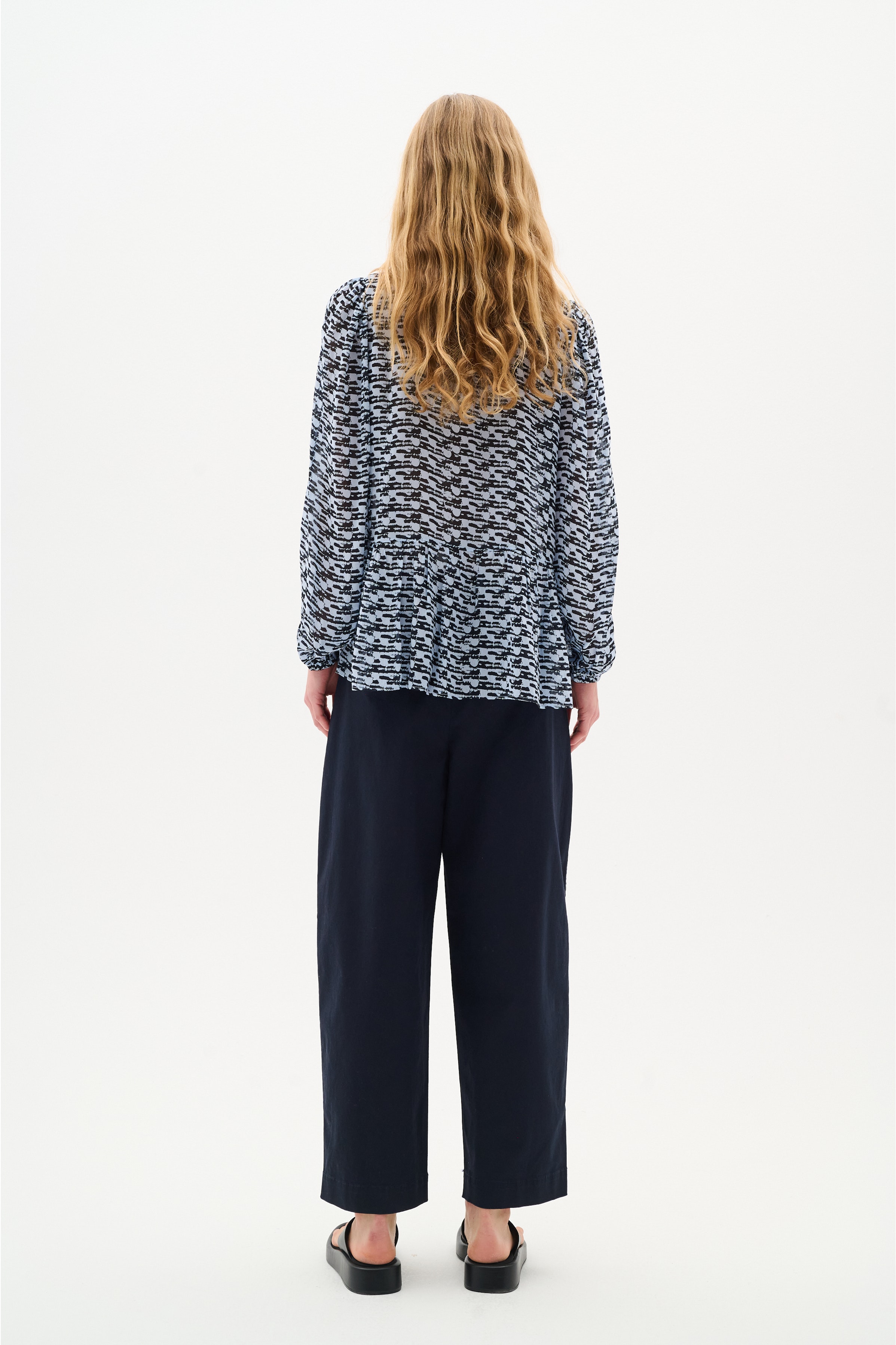 SinikkaIW Trousers LOOKBOOK FRONT 30110164-300005