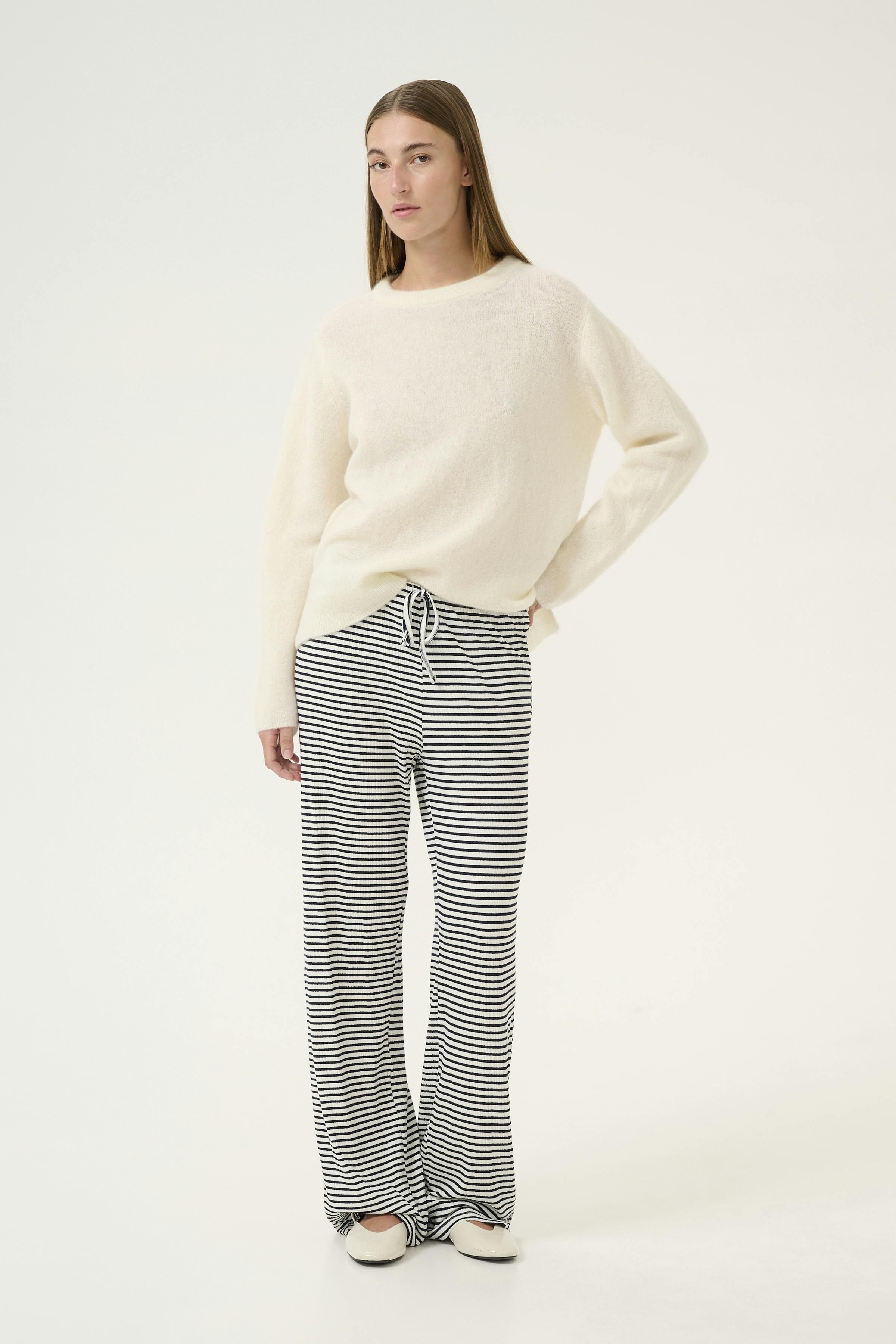 KBCandace Trousers LOOKBOOK FRONT 10105451-103953