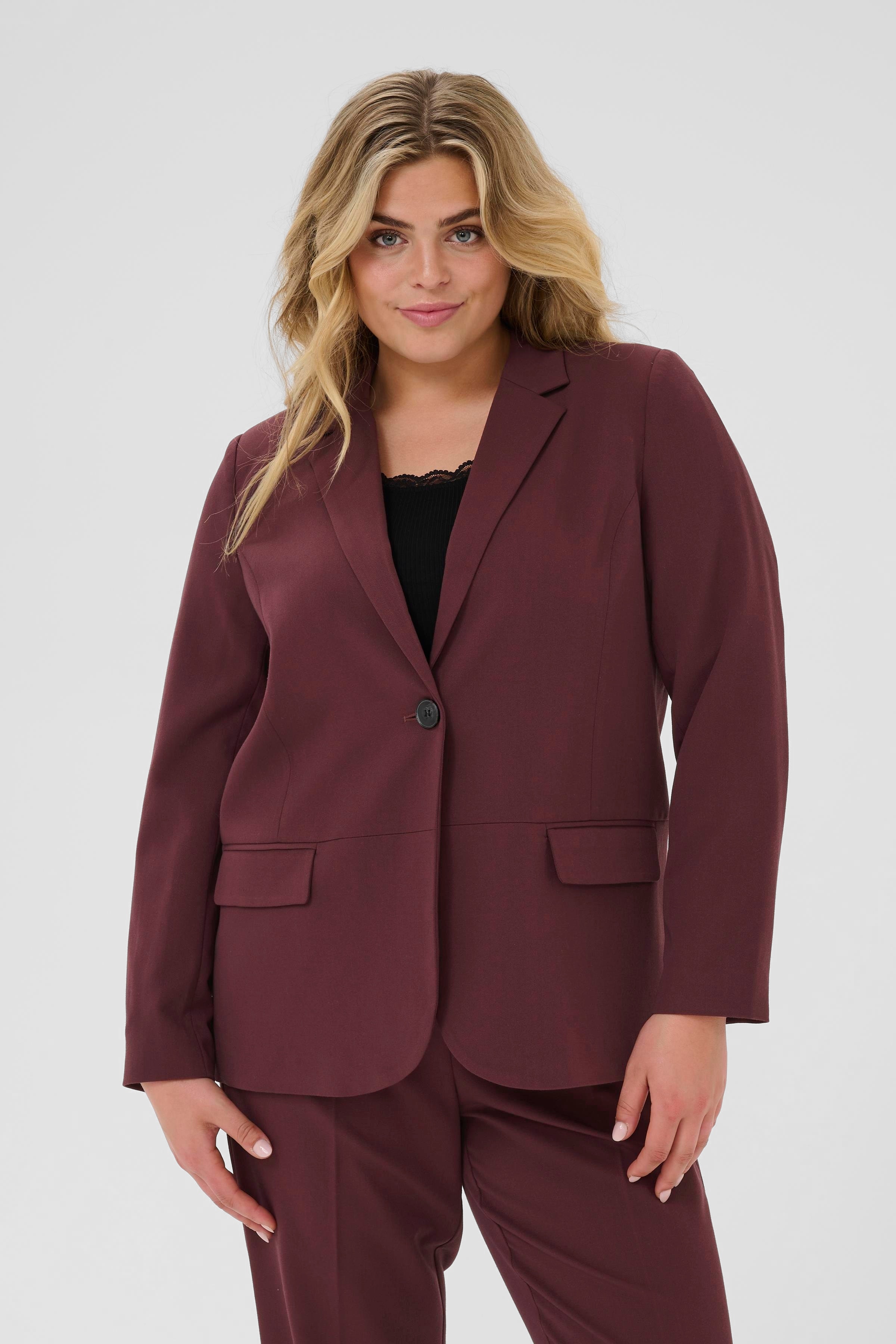 KCsakira Blazer LOOKBOOK FRONT 10580933-191619