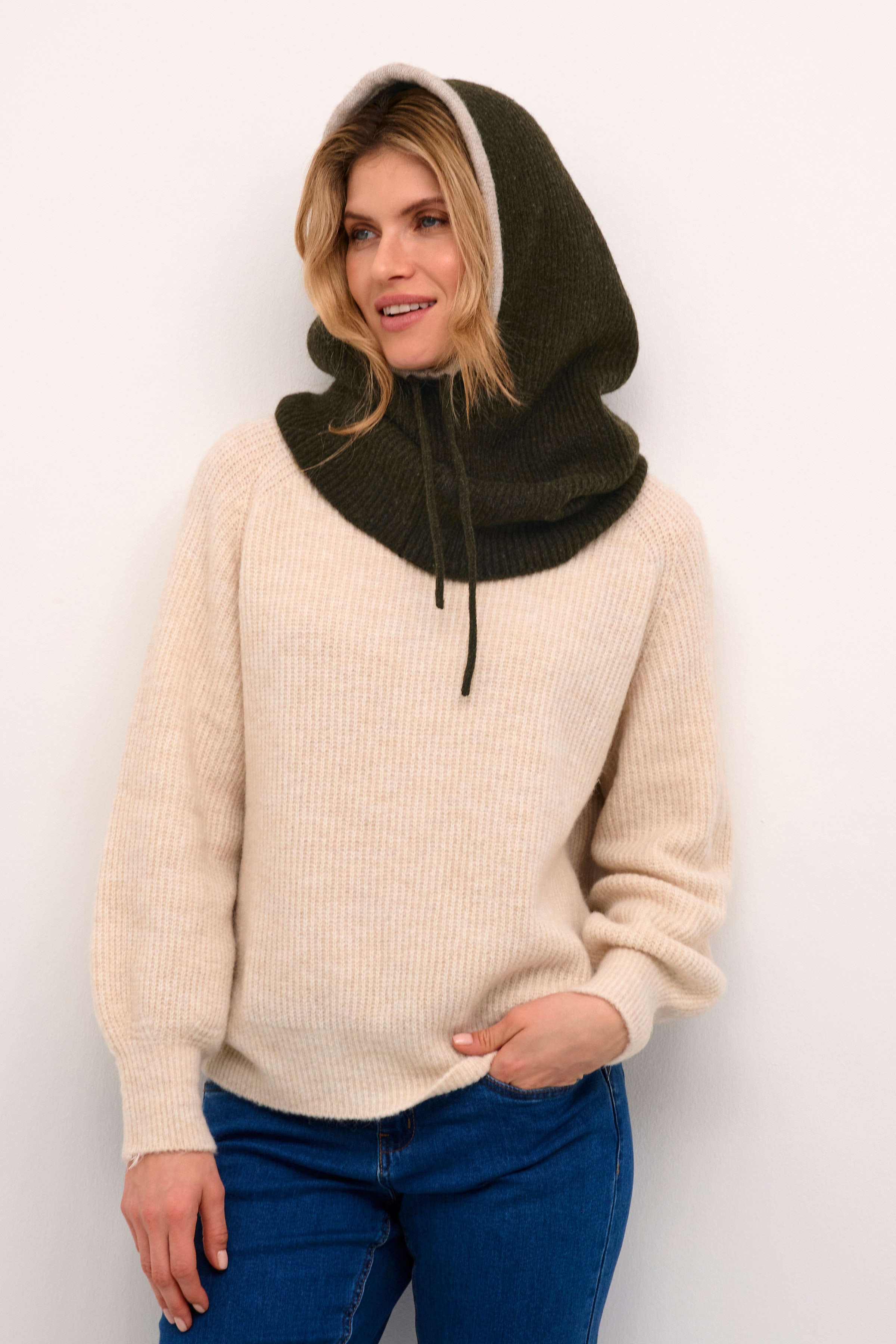 CRWaban Hue LOOKBOOK FRONT 10612799-1904131