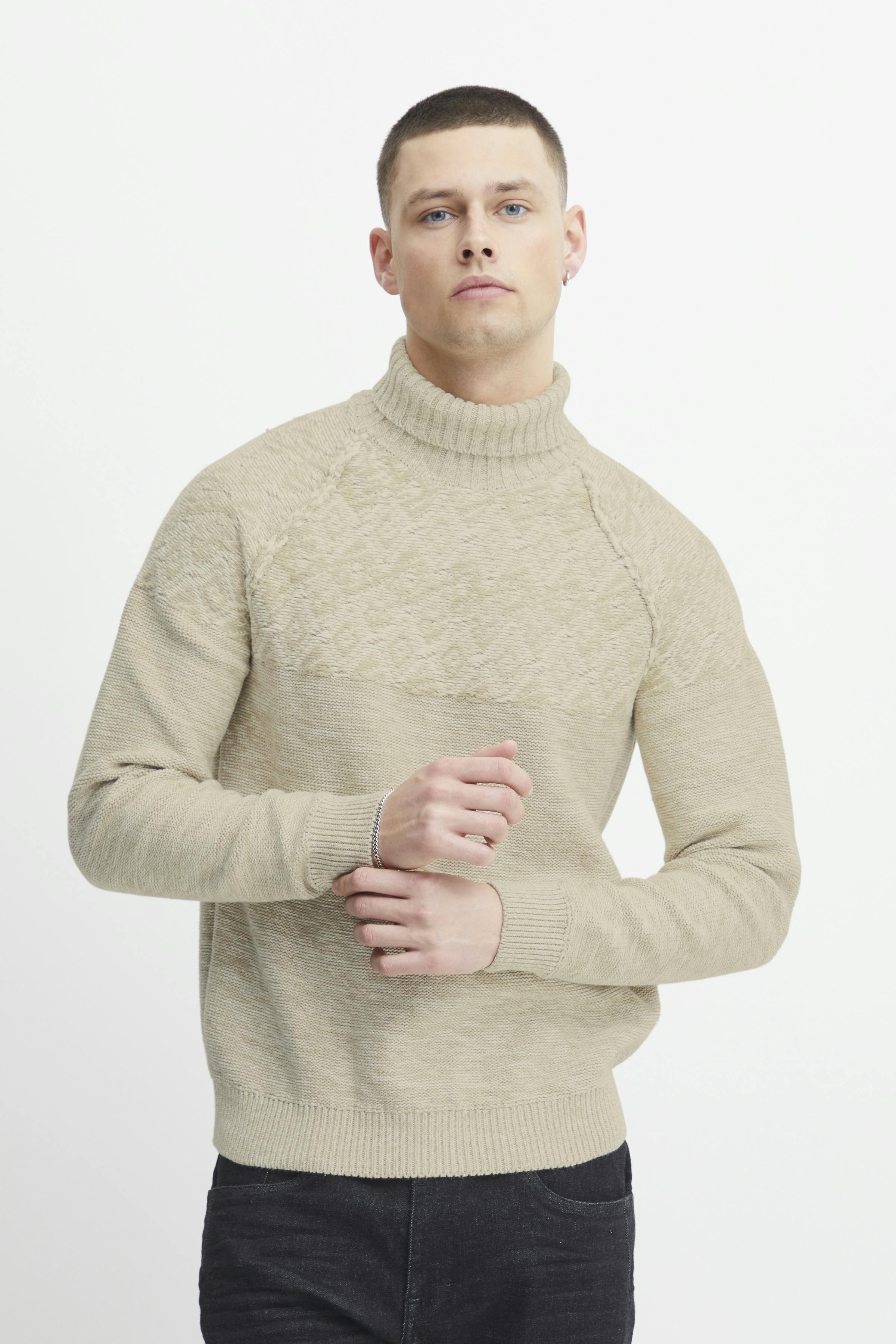 Stickad pullover LOOKBOOK FRONT 20714645-161104