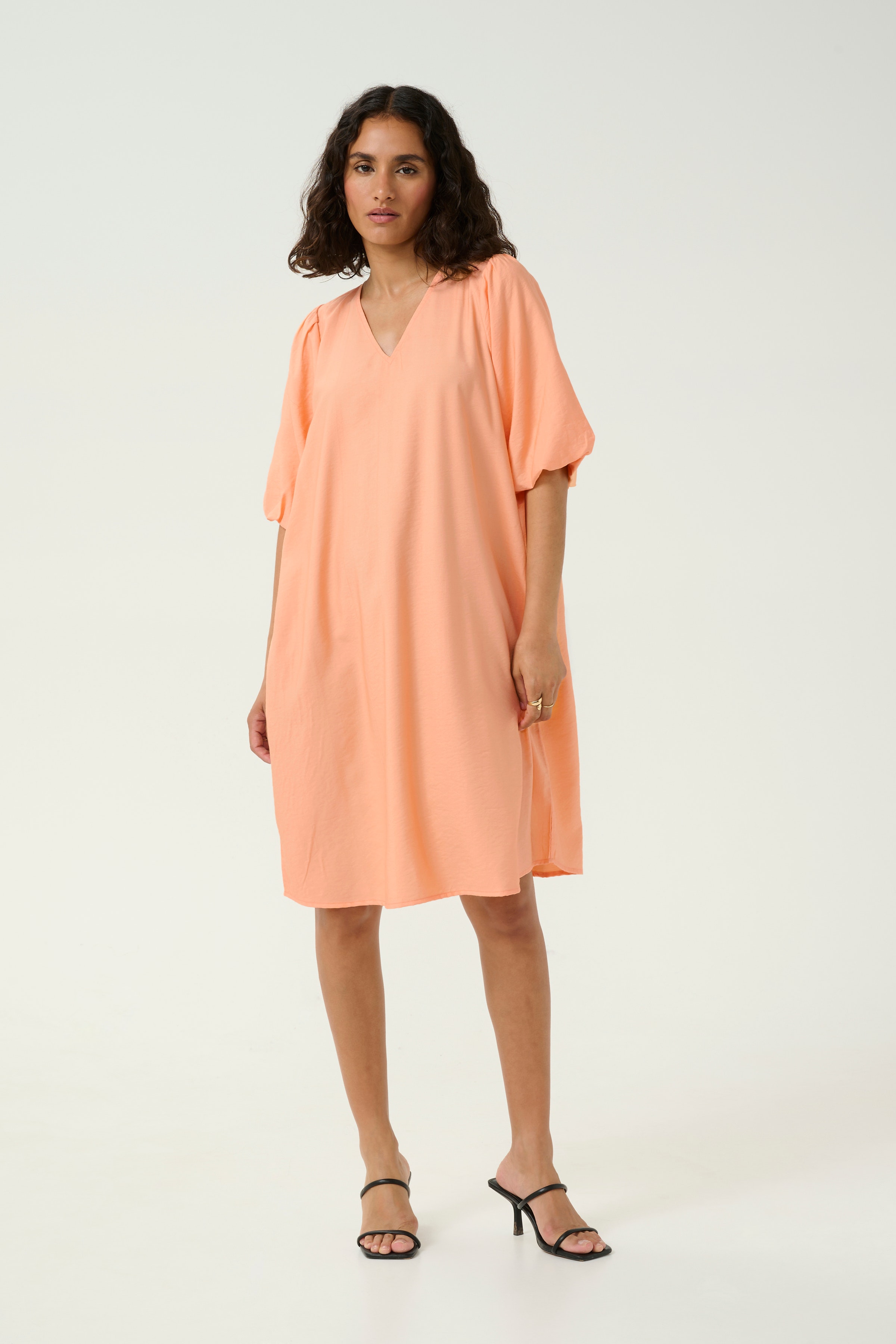 KAgabby Kjole LOOKBOOK FRONT 10509764-141228