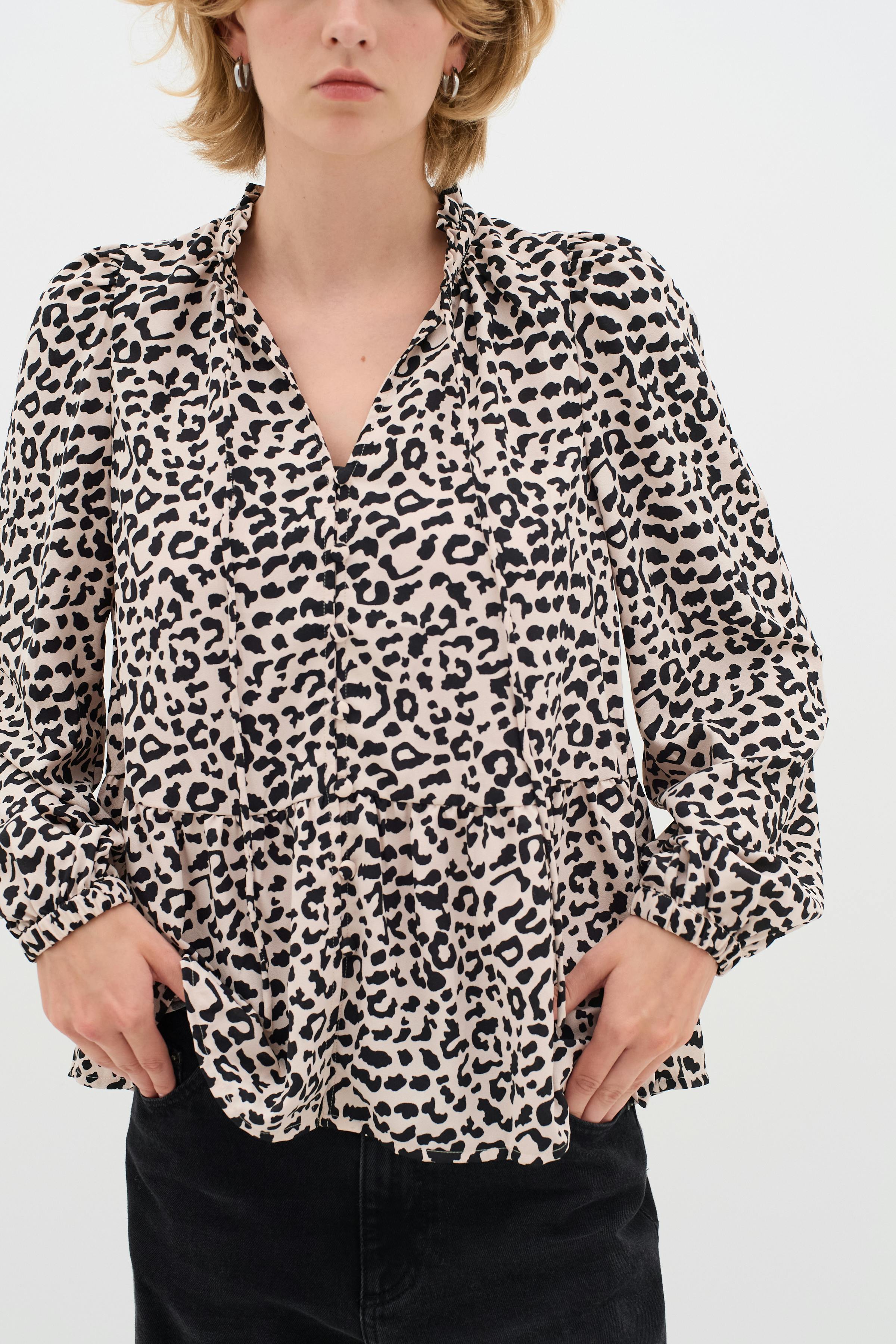 NinahIW Leopard Shirt LOOKBOOK FRONT 30110400-300824