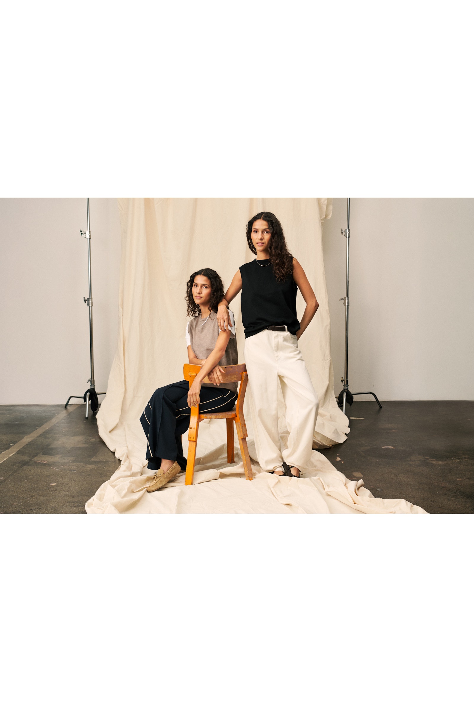 MilaSZ Waistcoat LOCATION NONE 30511506-1614061