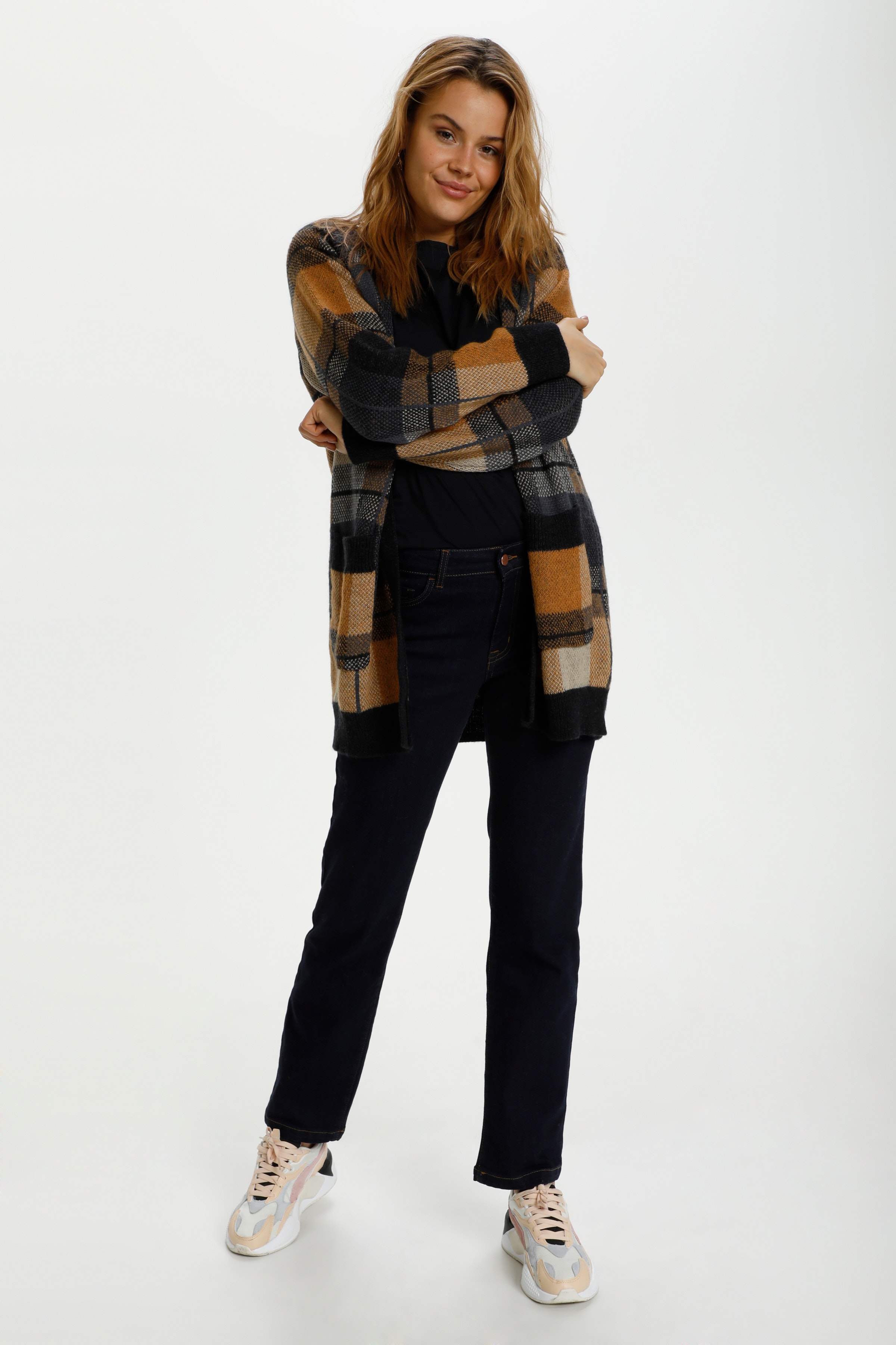 Stickad cardigan LOOKBOOK FRONT 30511373-193713