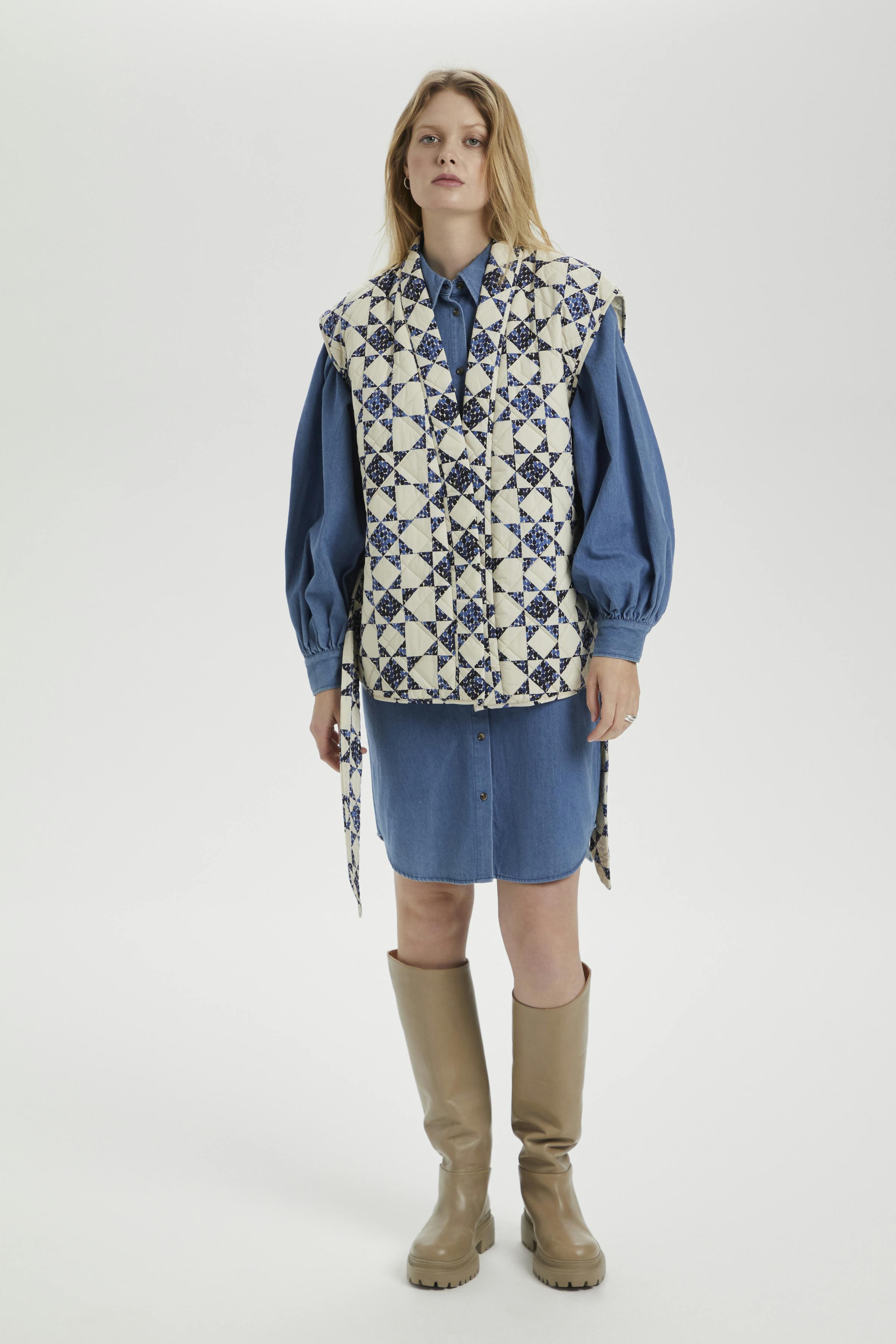 SLNatasja Shirt Dress

 LOOKBOOK FRONT 30406236-301130