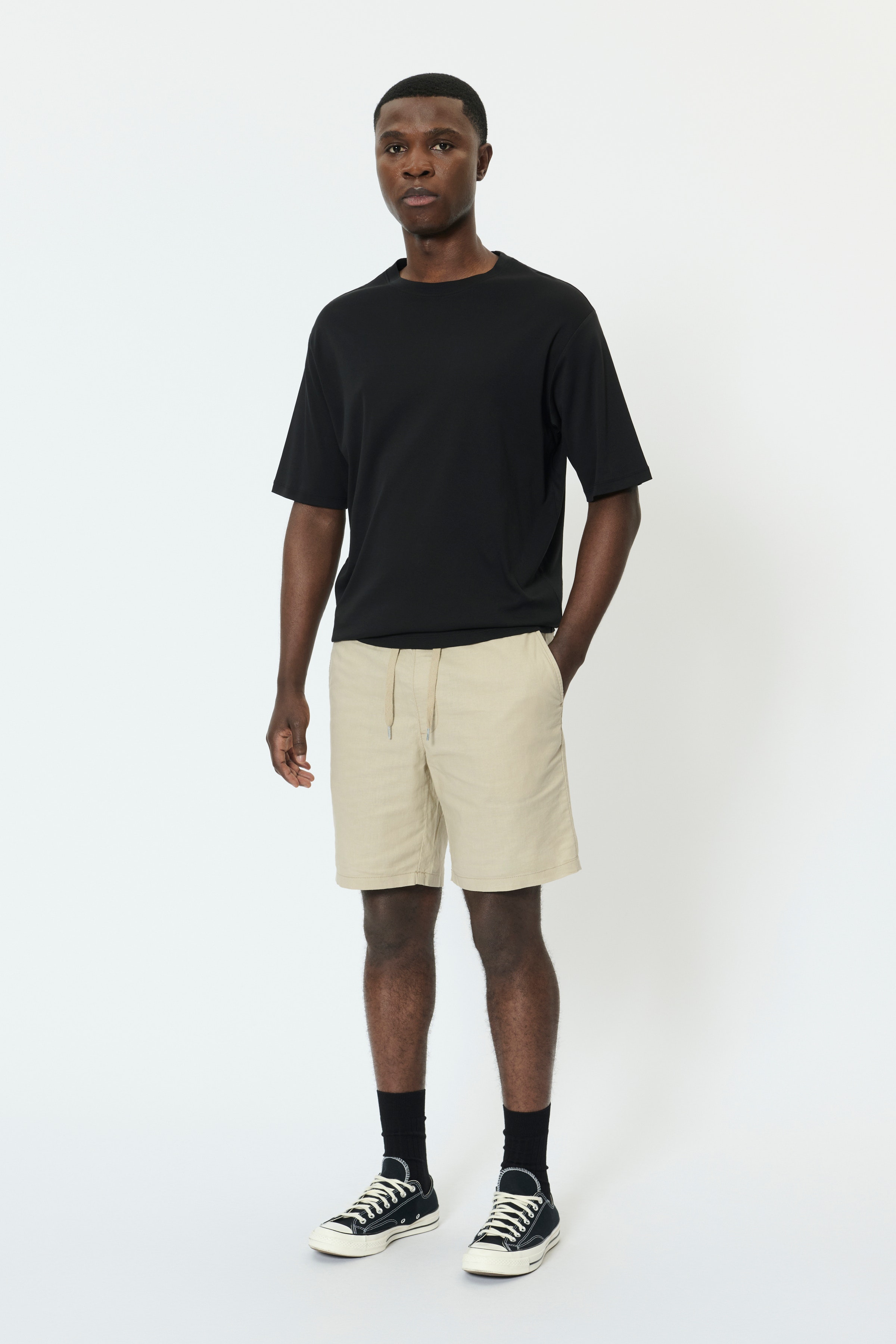 MAbarton linen shorts LOOKBOOK FRONT 30206032-161105