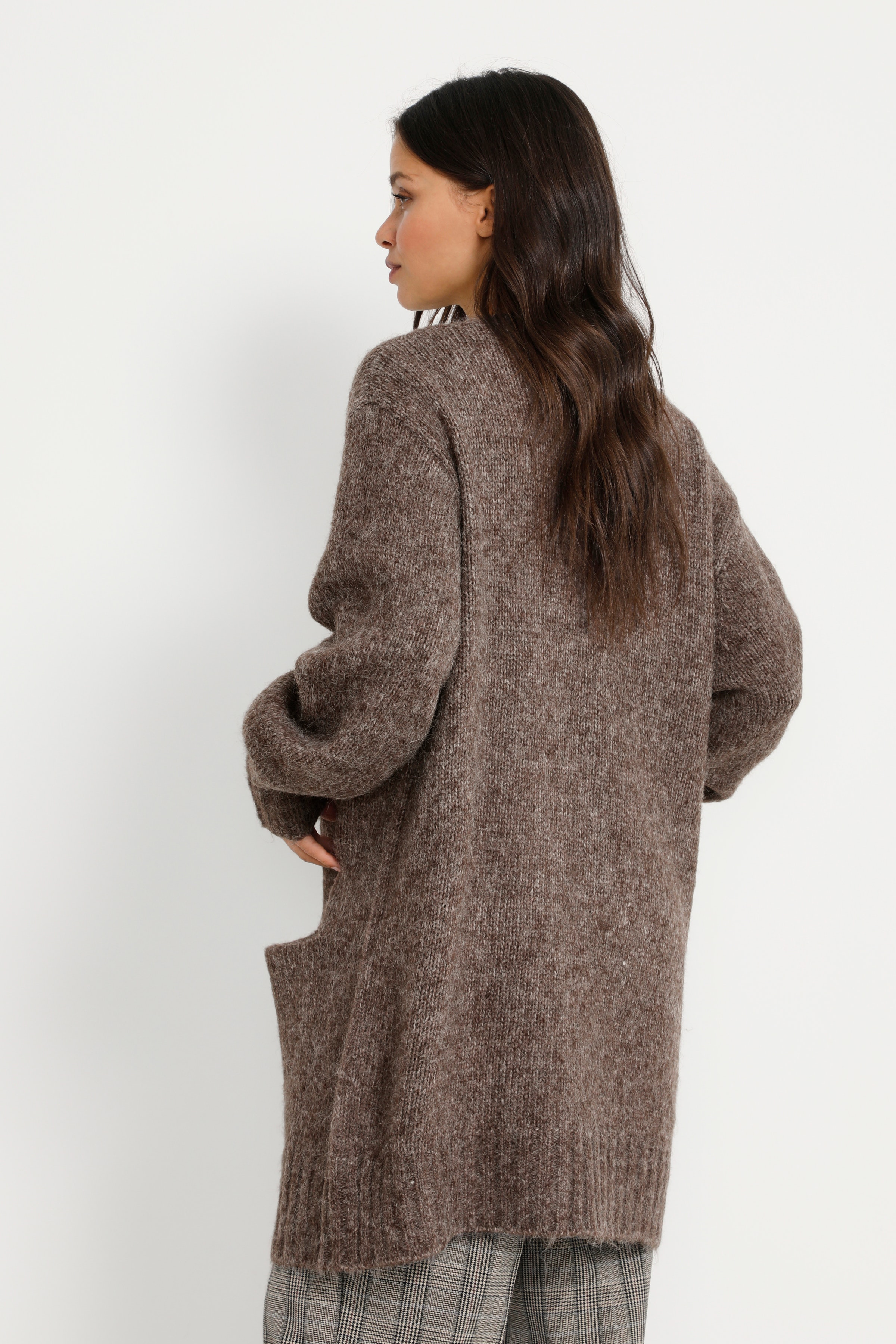 KAalioma Cardigan LOOKBOOK BACK 10505567-1910161