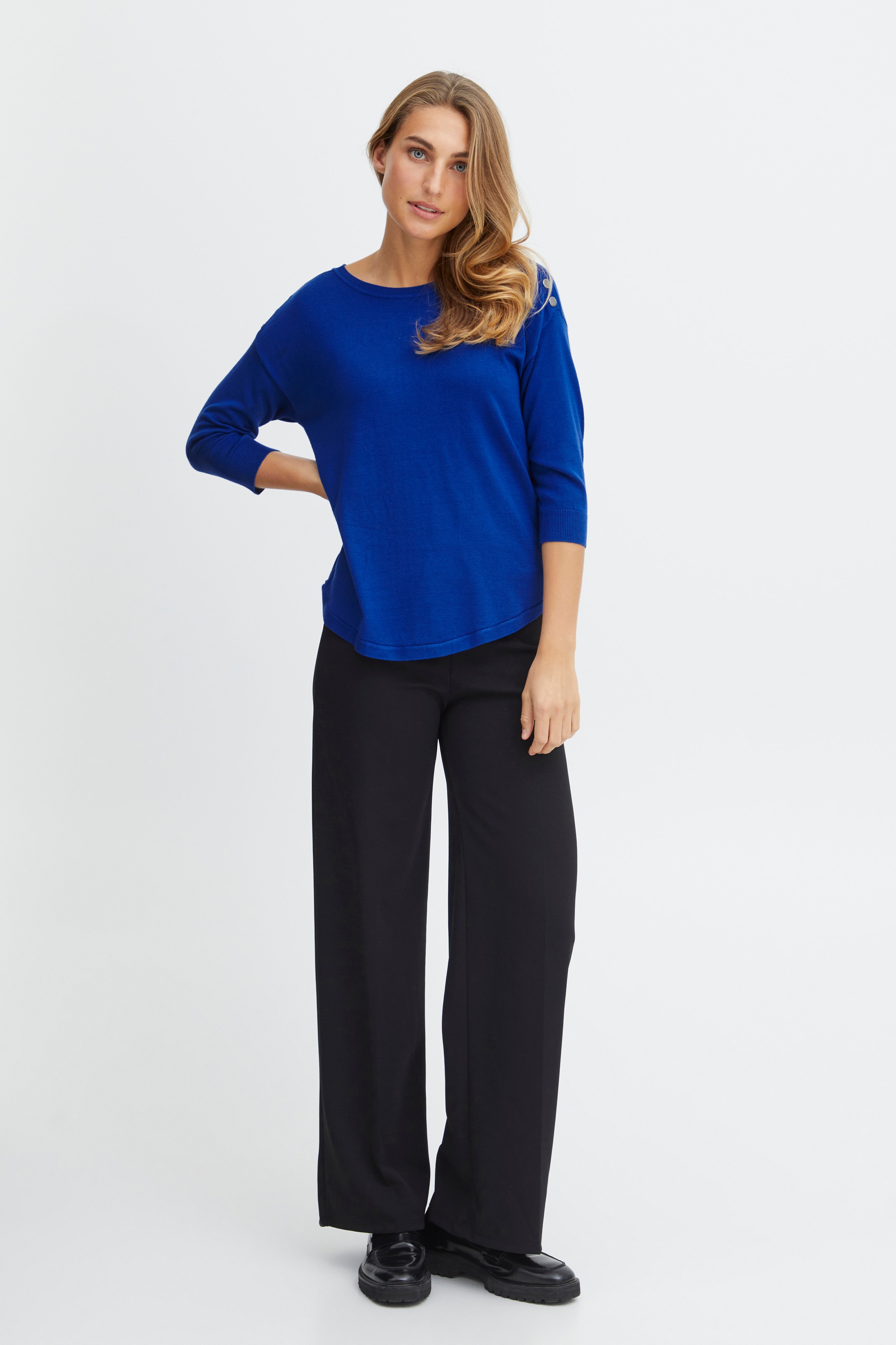 ZUBASIC Pullover LOOKBOOK FRONT 20607204-193952