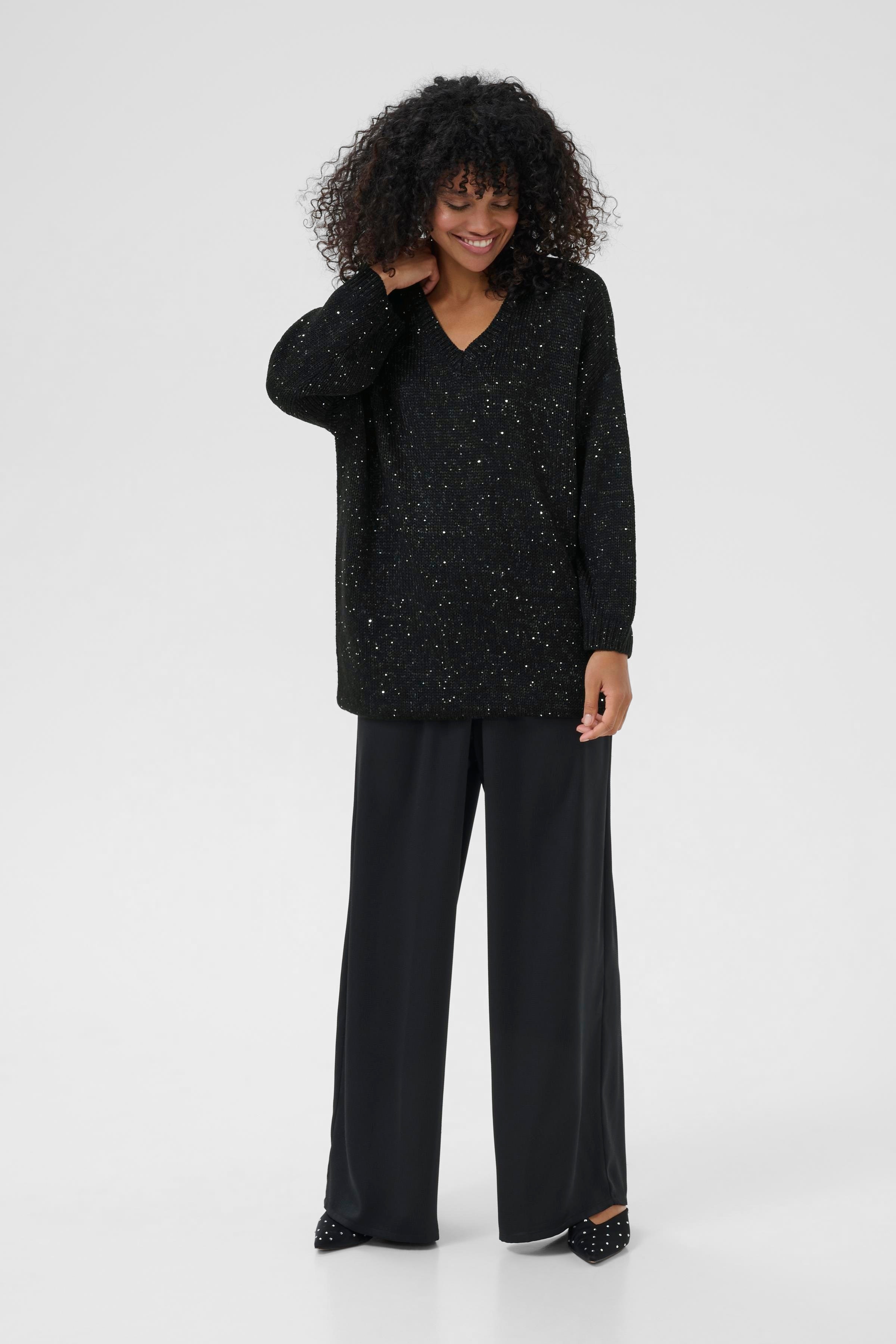 KAshina Pullover LOOKBOOK FRONT 10510987-100121