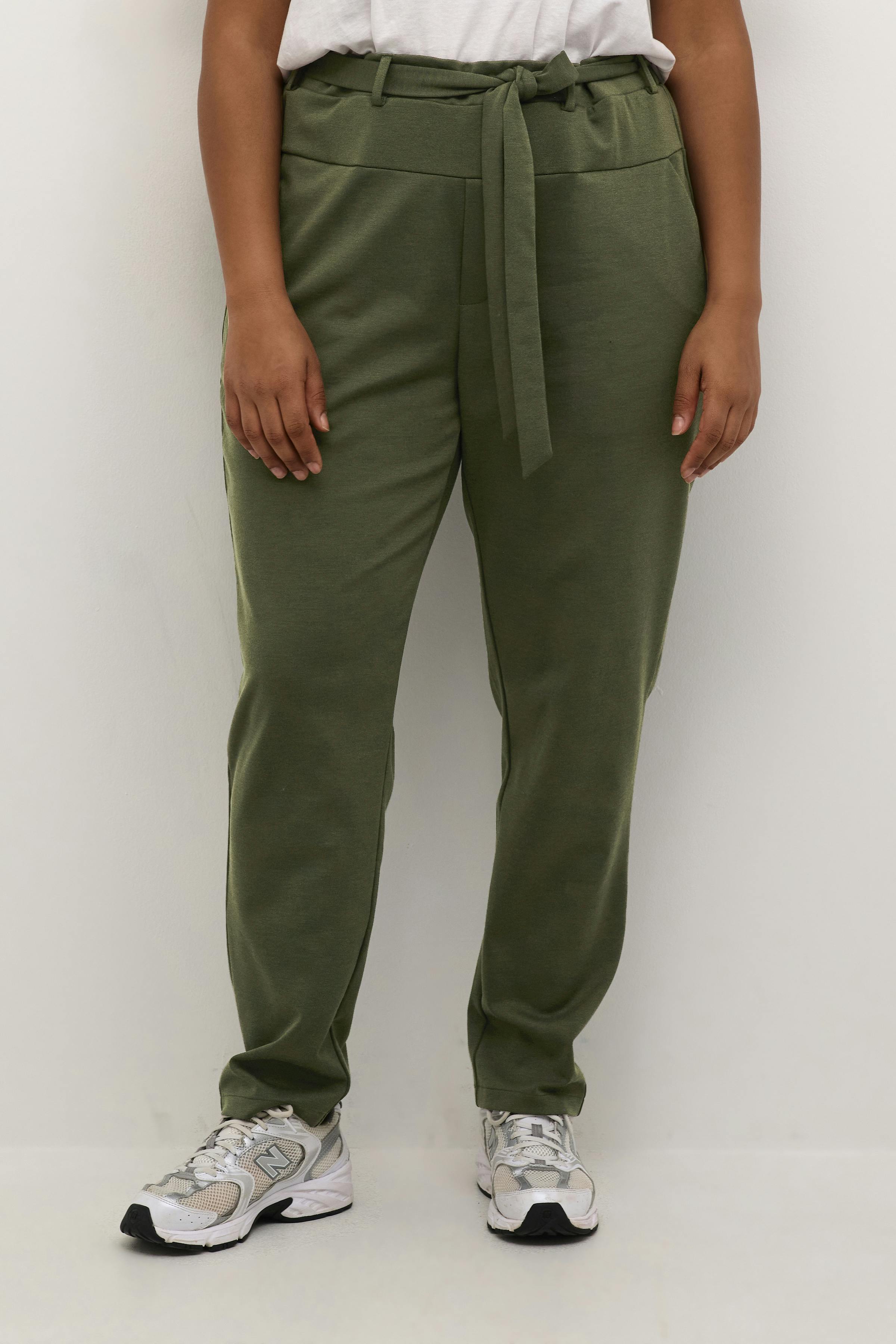 KCjenna Hose LOOKBOOK FRONT 10582254-190414