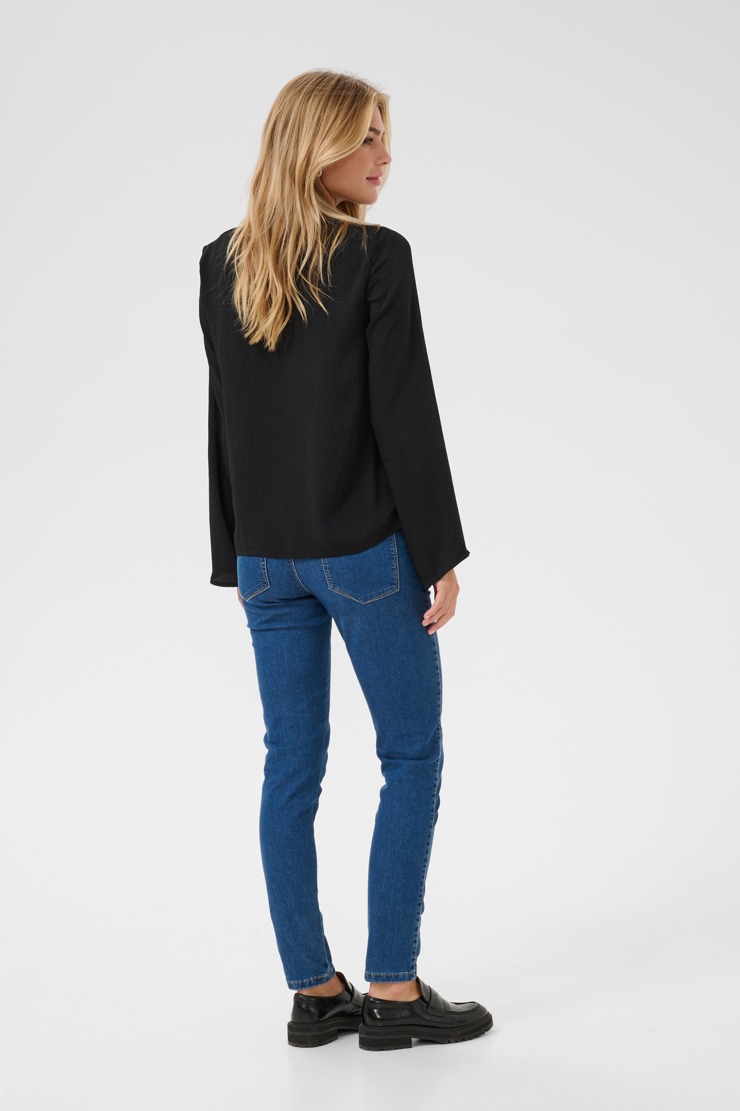 KAariel Bluse LOOKBOOK BACK 10510206-100121