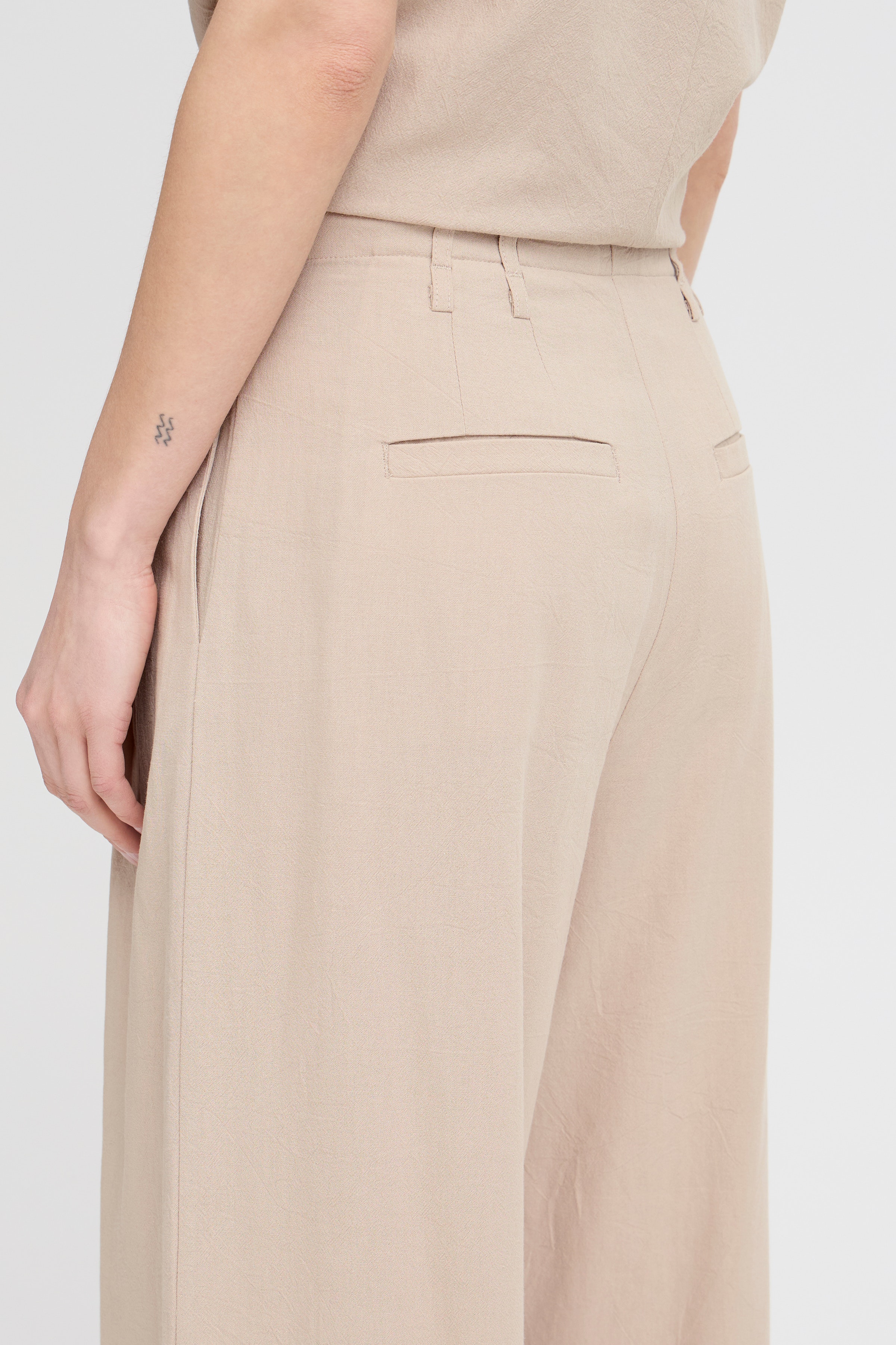IHUNITY Bukser LOOKBOOK DETAIL 20123300-160906