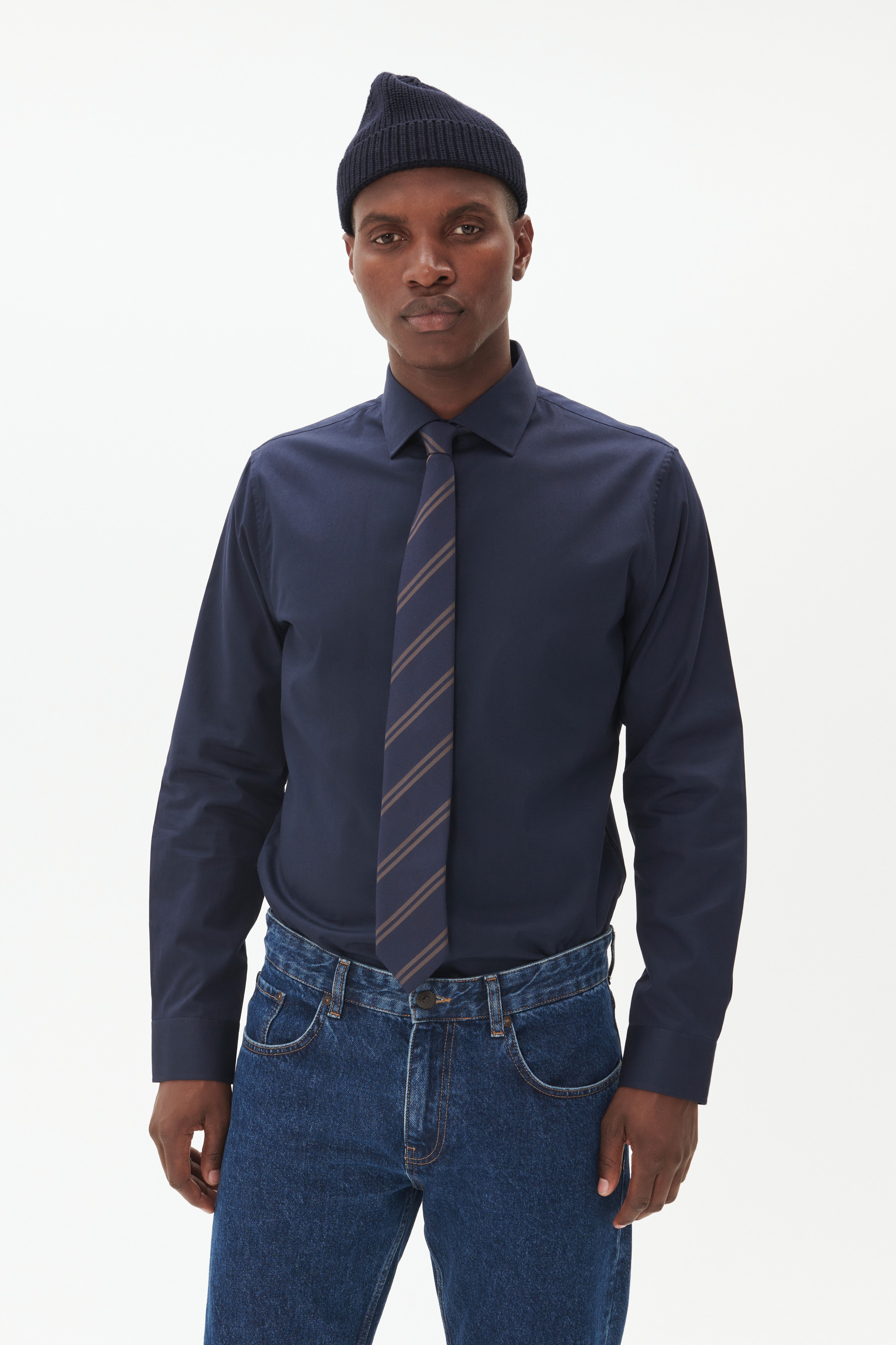 MATrostol Shirt LOOKBOOK FRONT 30207771-194011