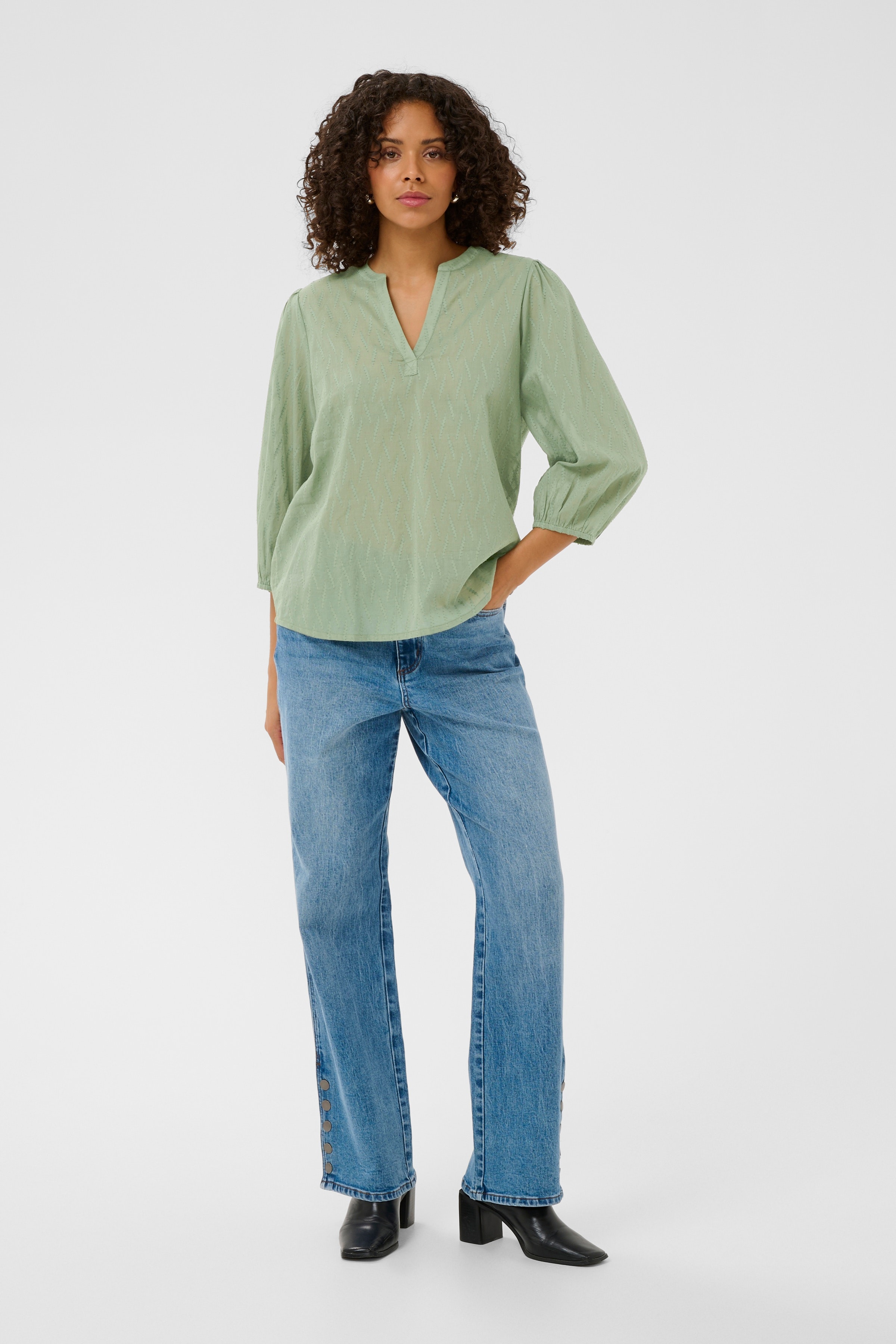 KAgabriela Bluse LOOKBOOK FRONT 10511578-176212