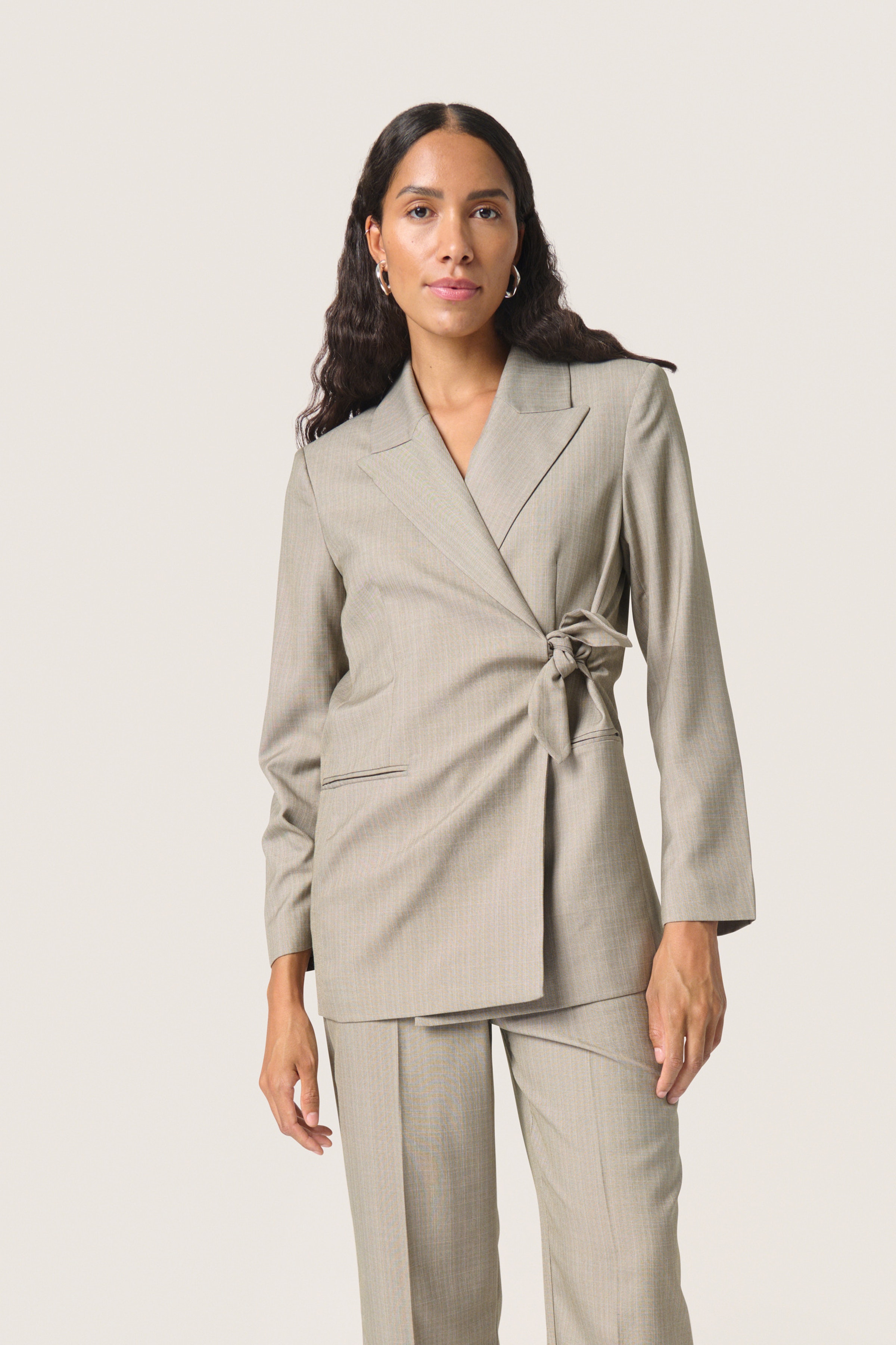 SLVivica Blazer LOOKBOOK FRONT 30407946-303371