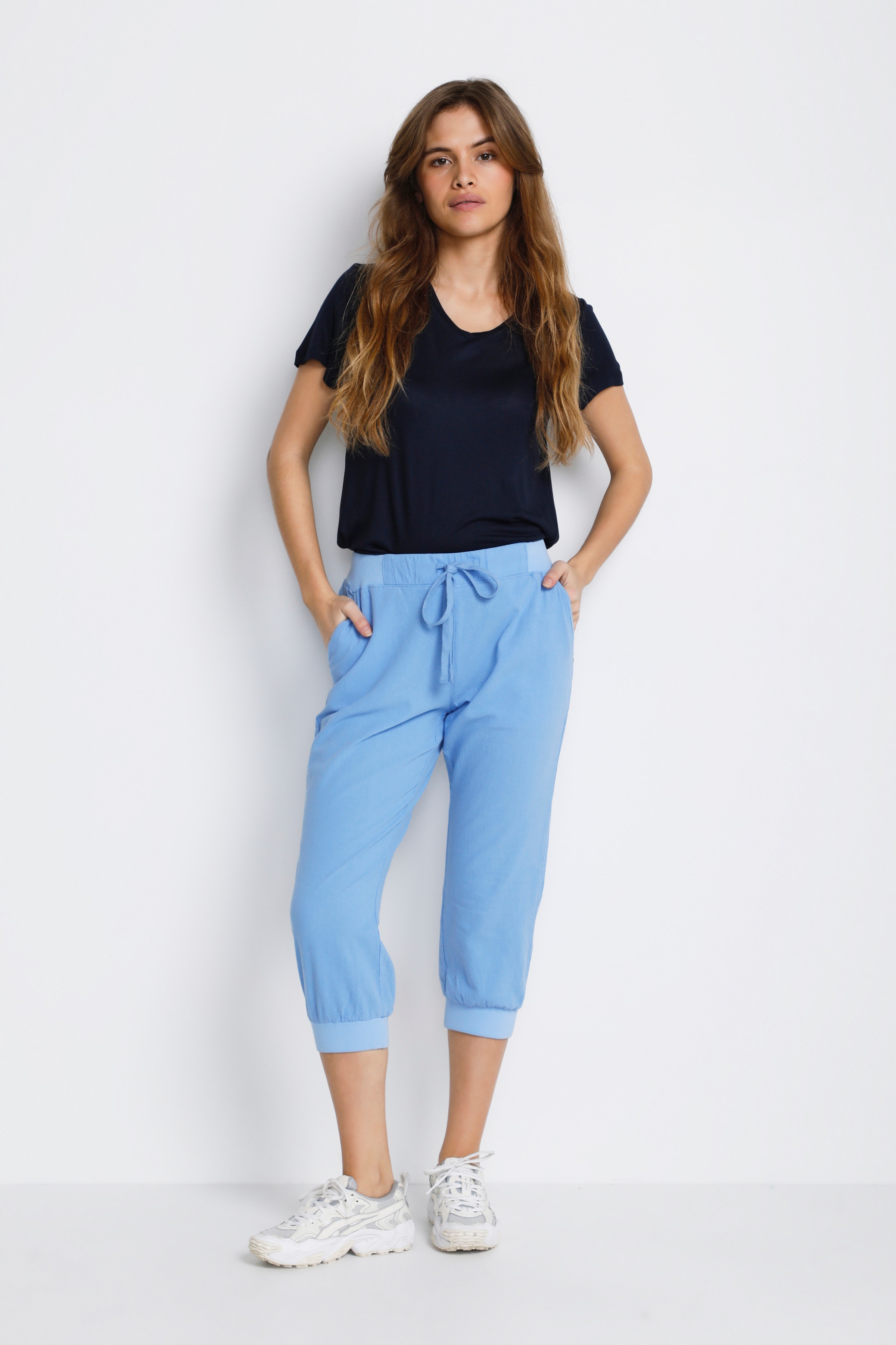 Naya Capri bukser LOOKBOOK FRONT 10502803-153930