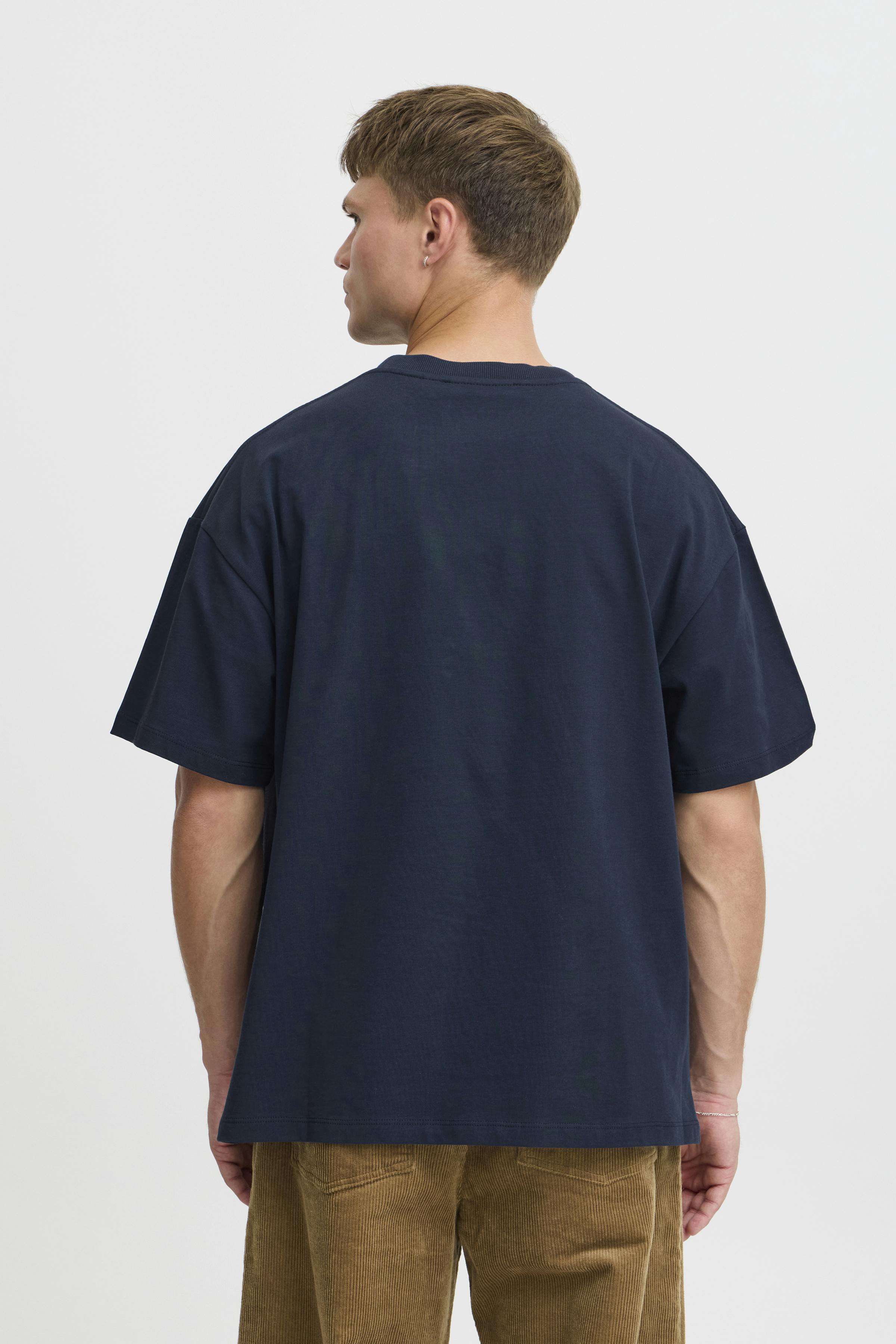 JCMSILAS T-shirt LOOKBOOK BACK 22800463-193923