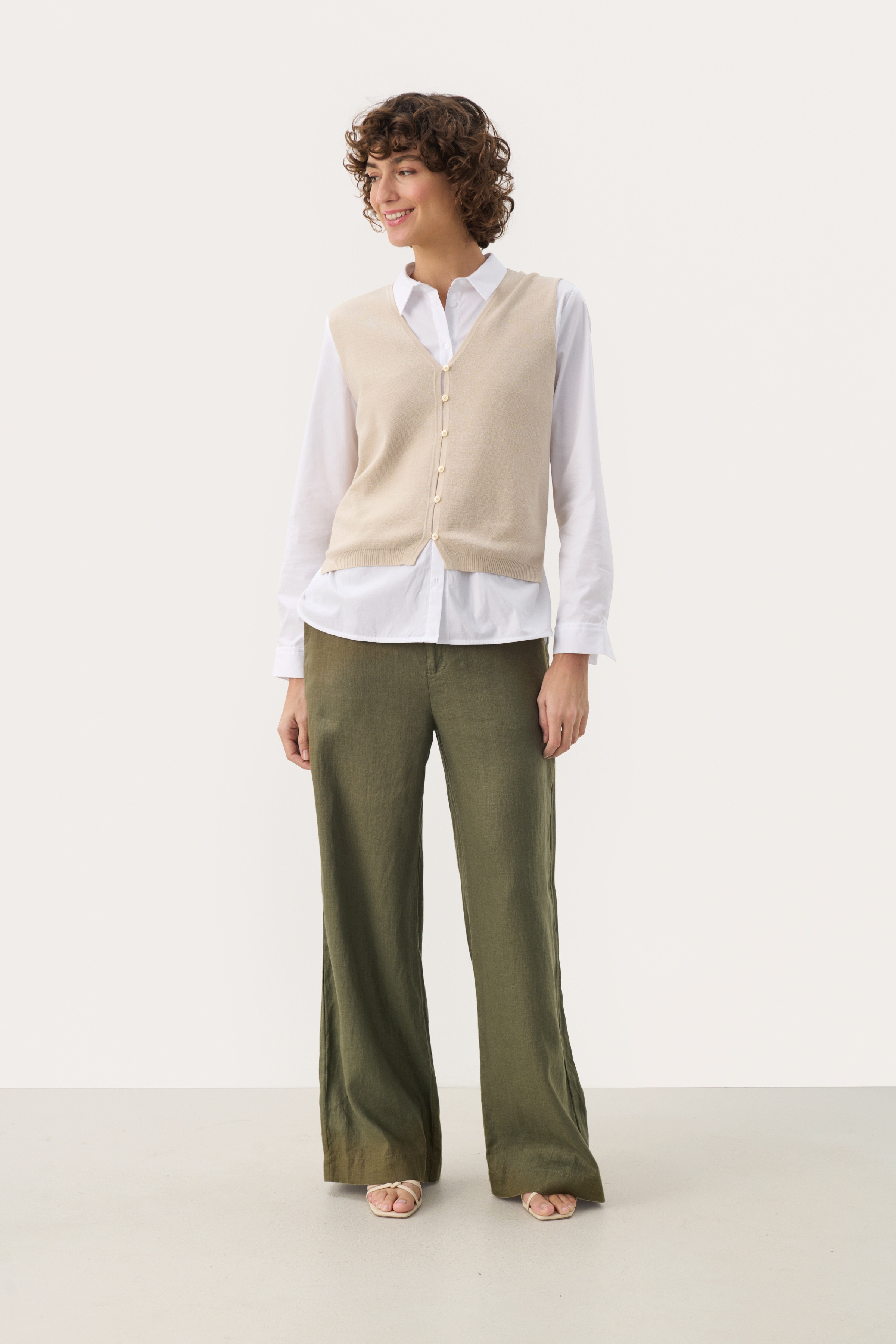 NatikaPW Weste LOOKBOOK FRONT 30309463-130400