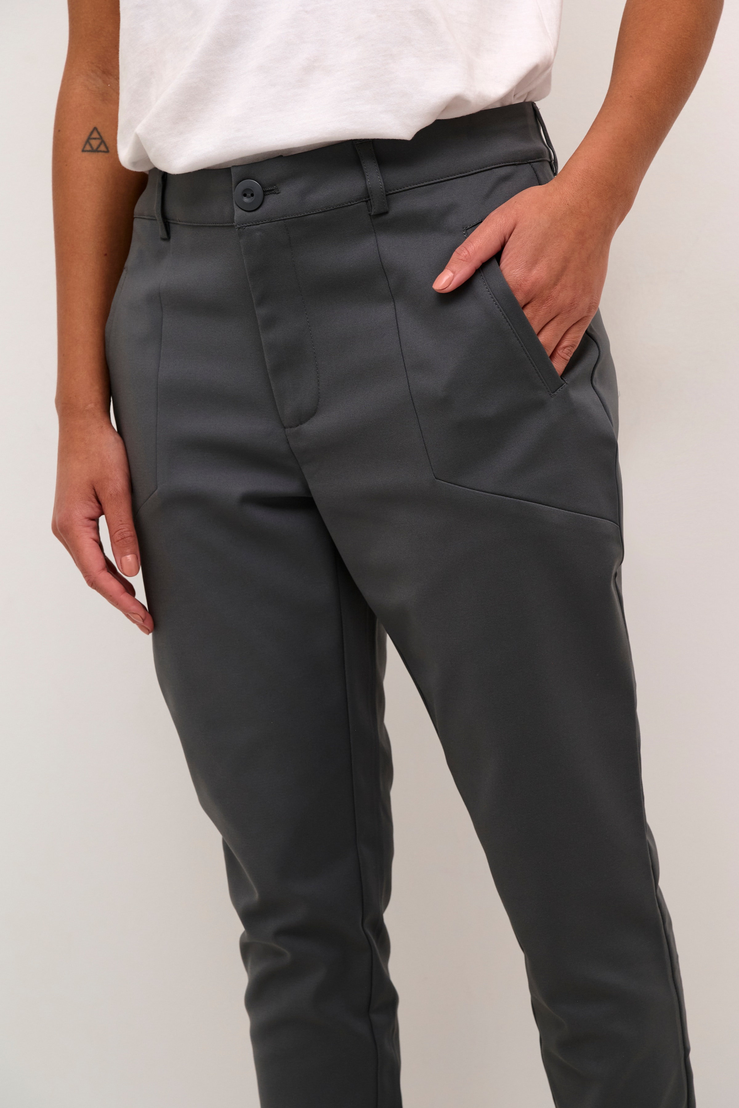 Vera Bukser LOOKBOOK DETAIL 550677-103741