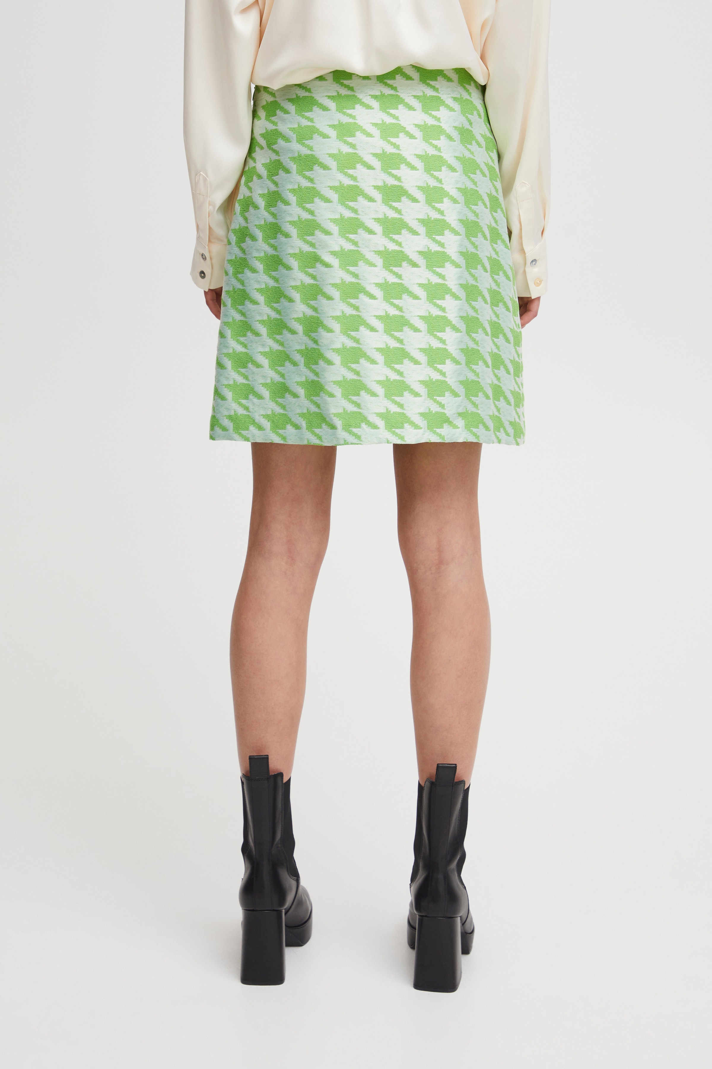 IXHANNE Skjørt LOOKBOOK FRONT 20120370-202736