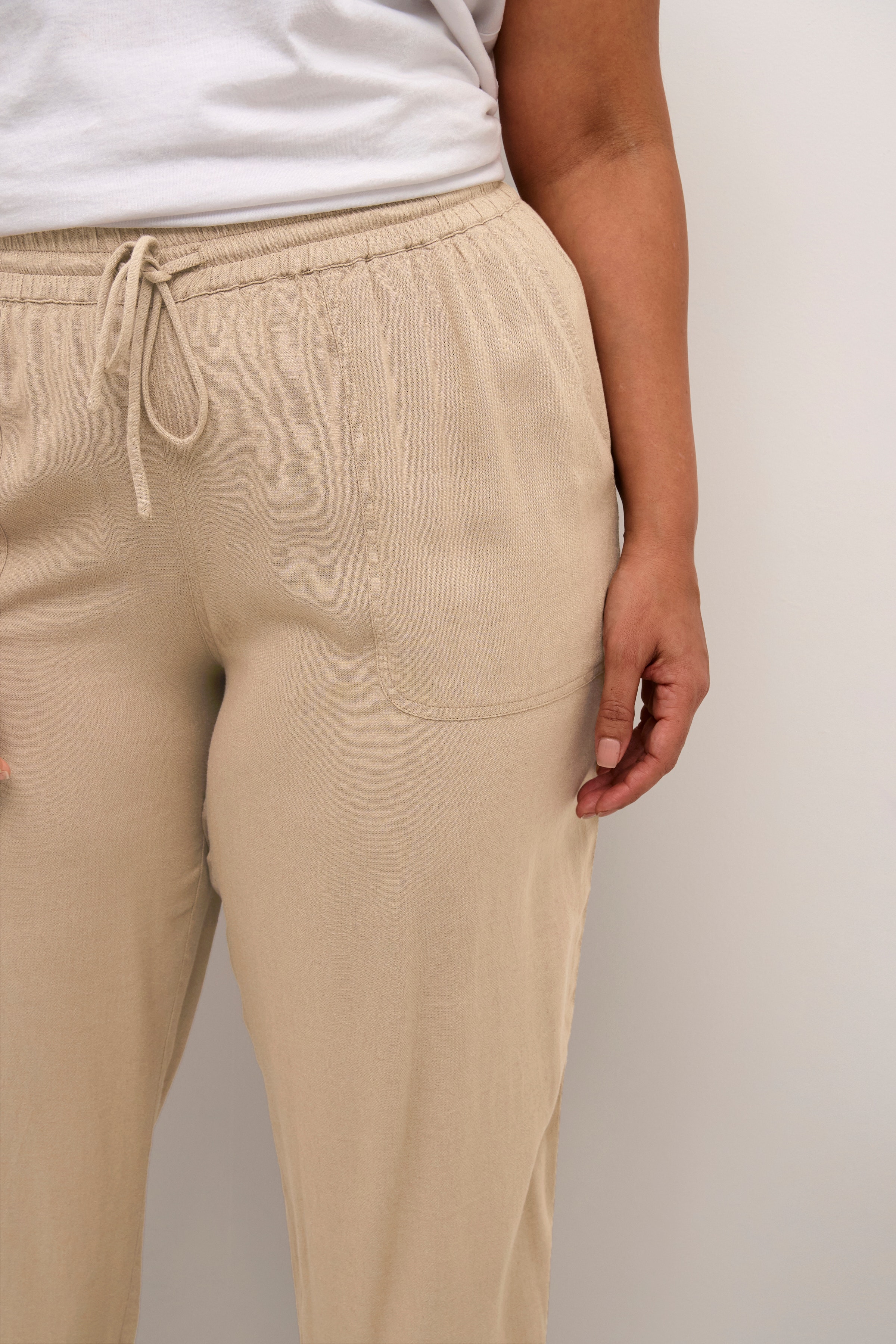 KCmille Trousers LOOKBOOK DETAIL 10582220-171109