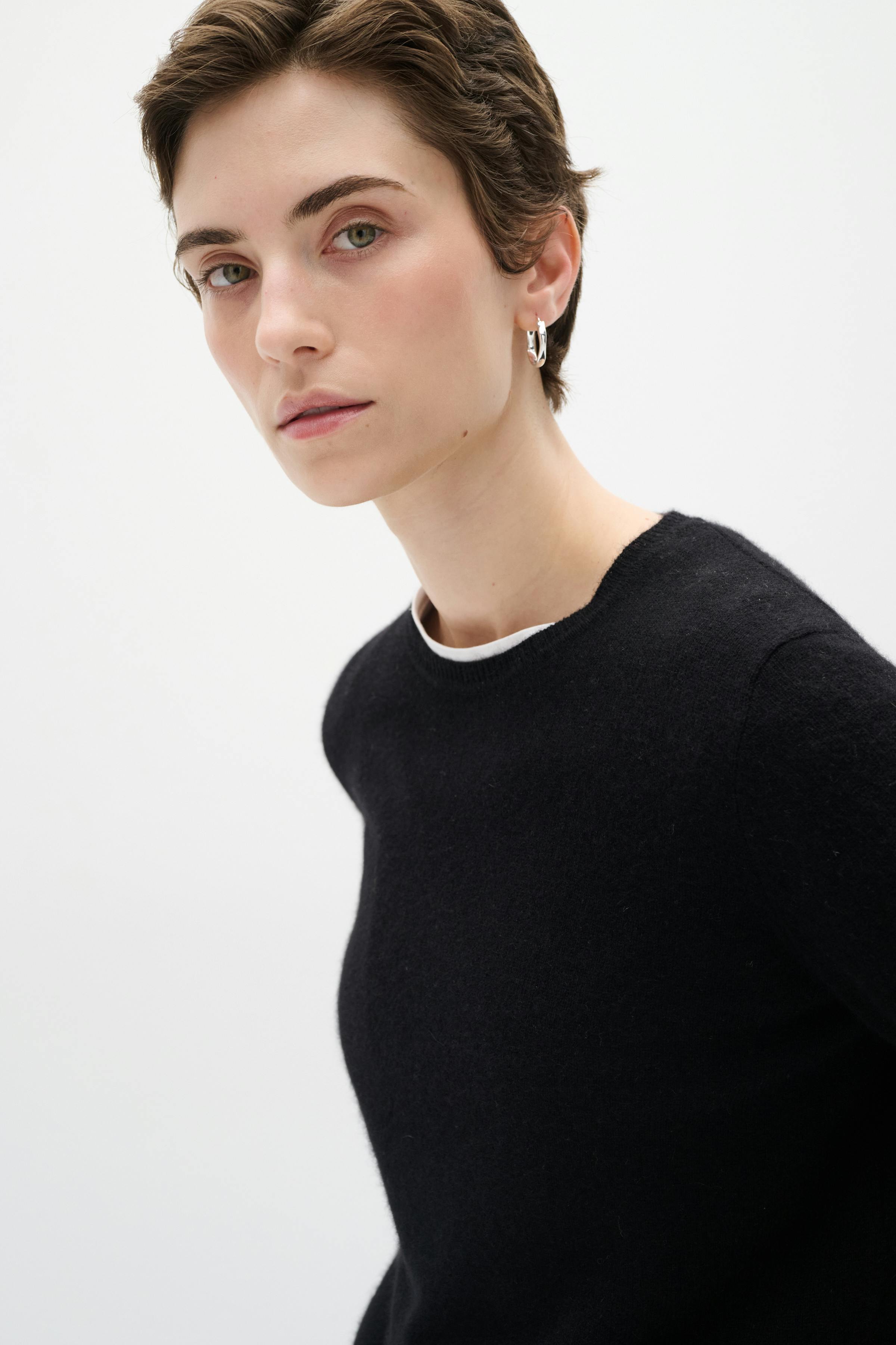 LukkaIW Crew-neck Cashmere Pullover LOOKBOOK DETAIL 30107629-10050