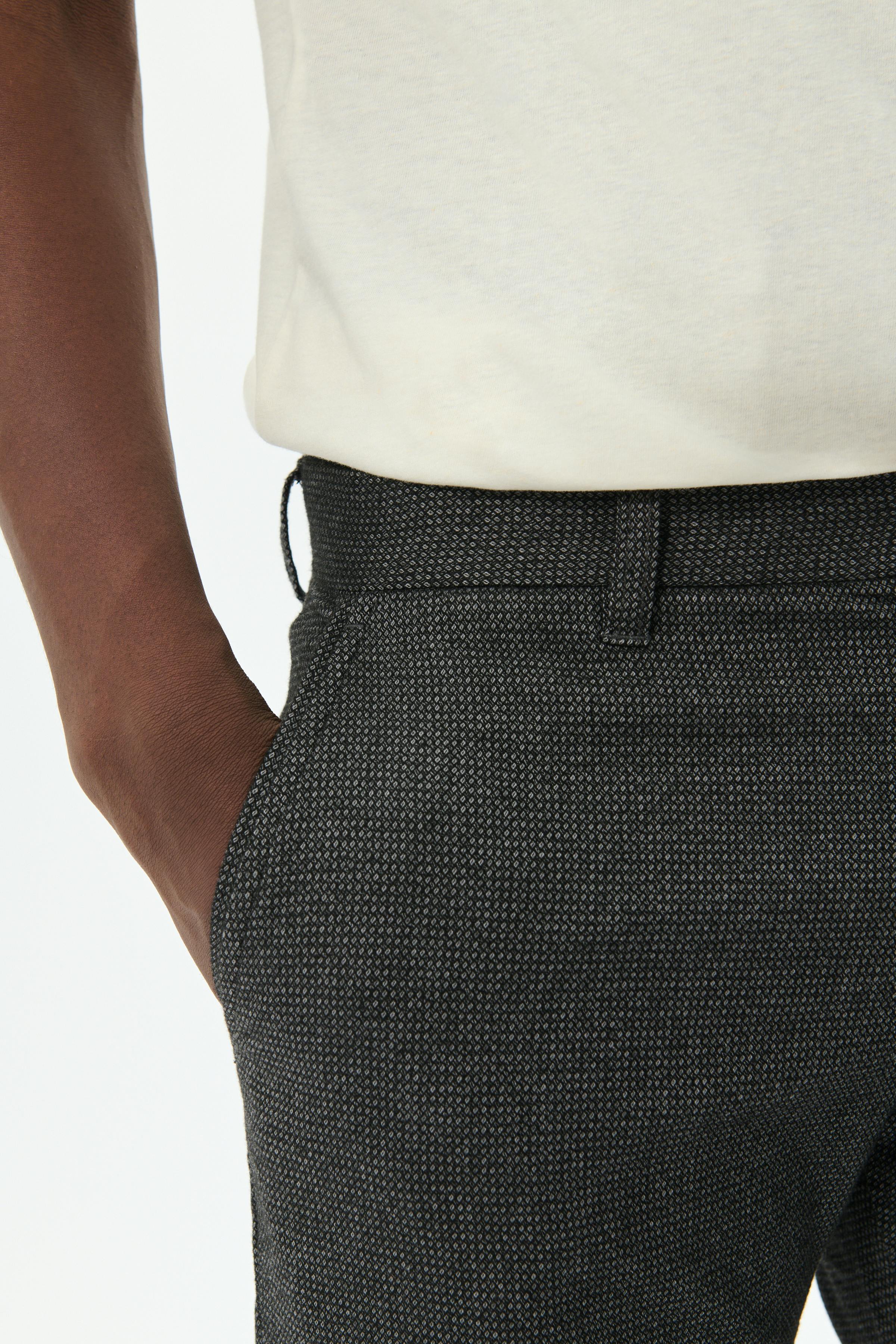 MAparker Hose LOOKBOOK DETAIL 30207595-300270