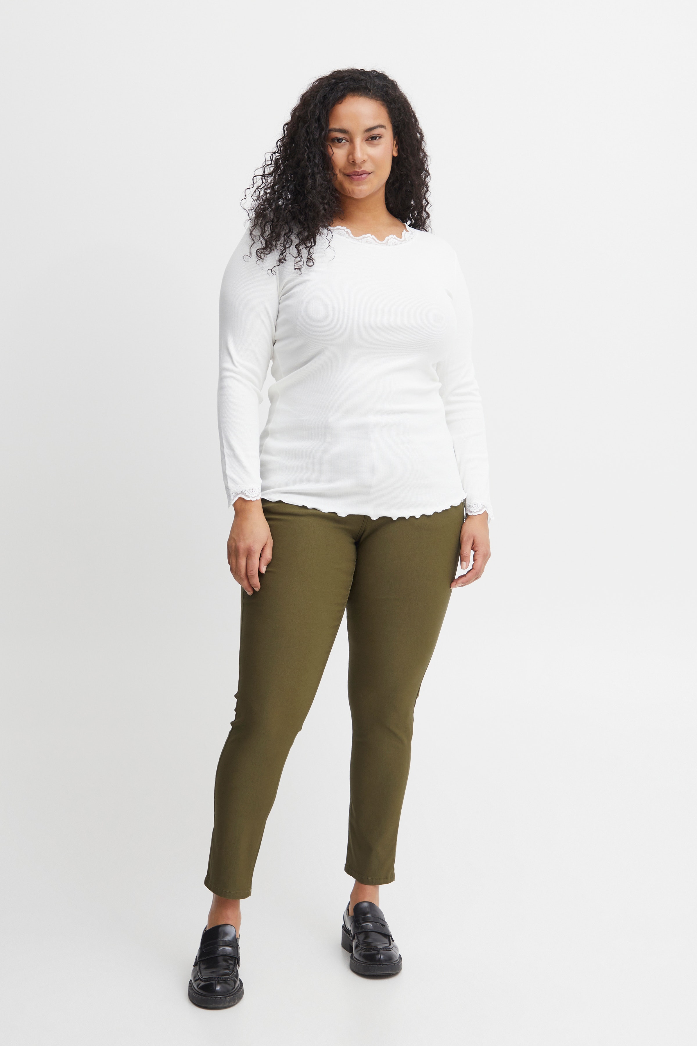 FPZALIN Hose LOOKBOOK FRONT 20611112-190622