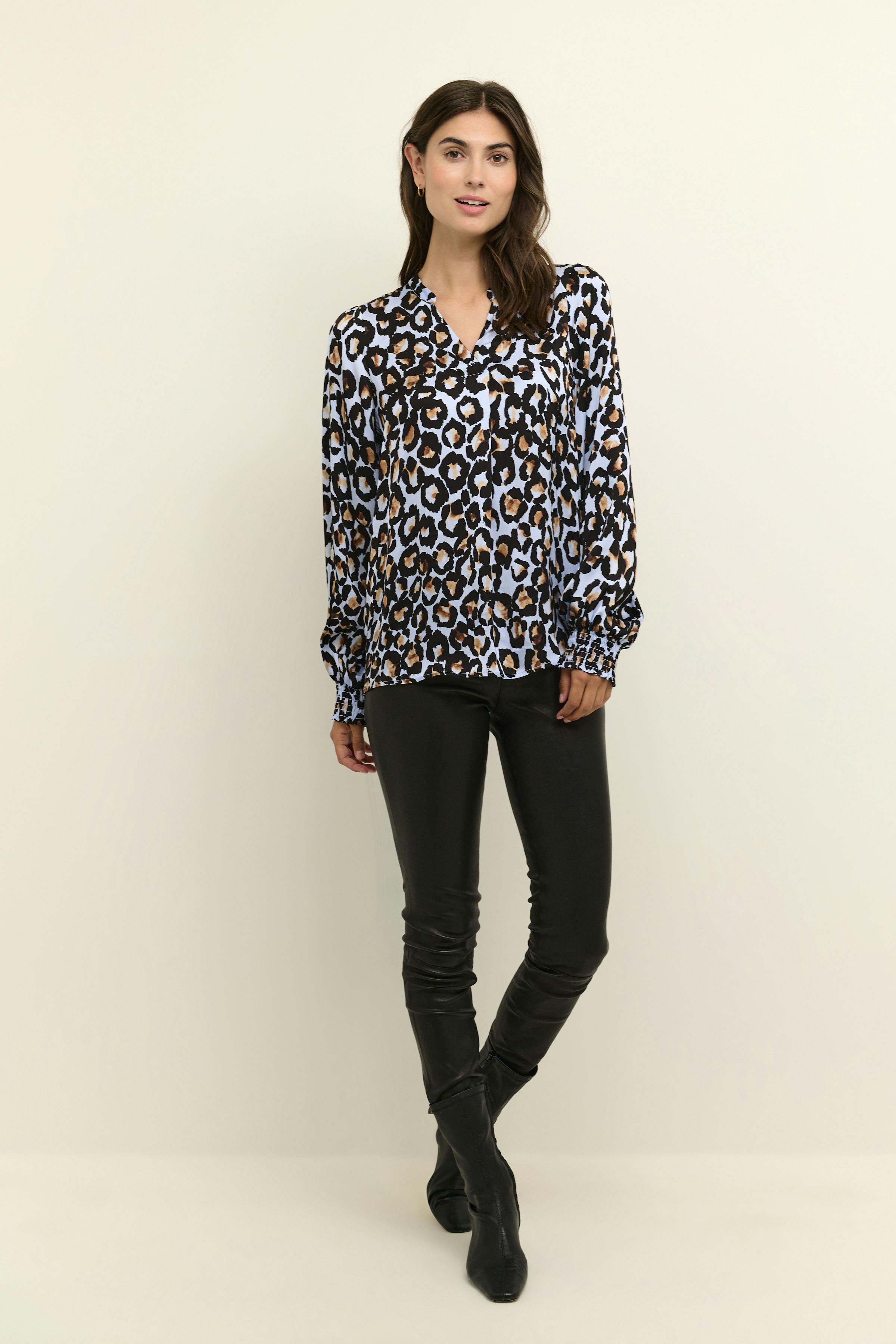 CUvinca Blouse LOOKBOOK FRONT 50109250-153919