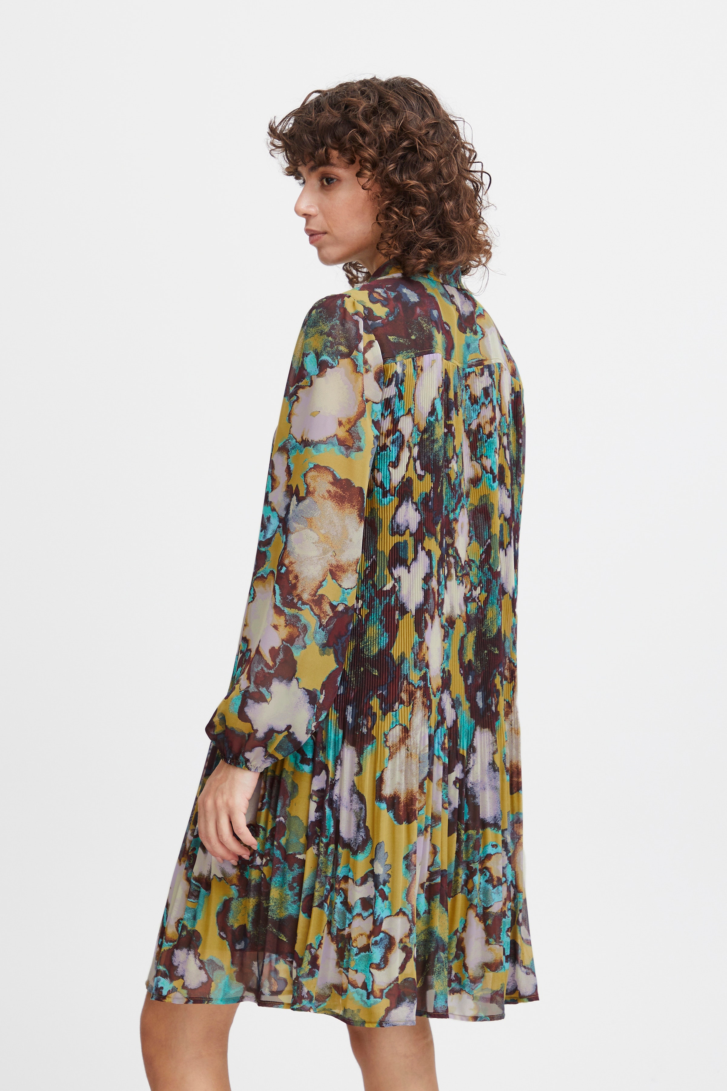 IHRILLY Kjole LOOKBOOK BACK 20119758-202447