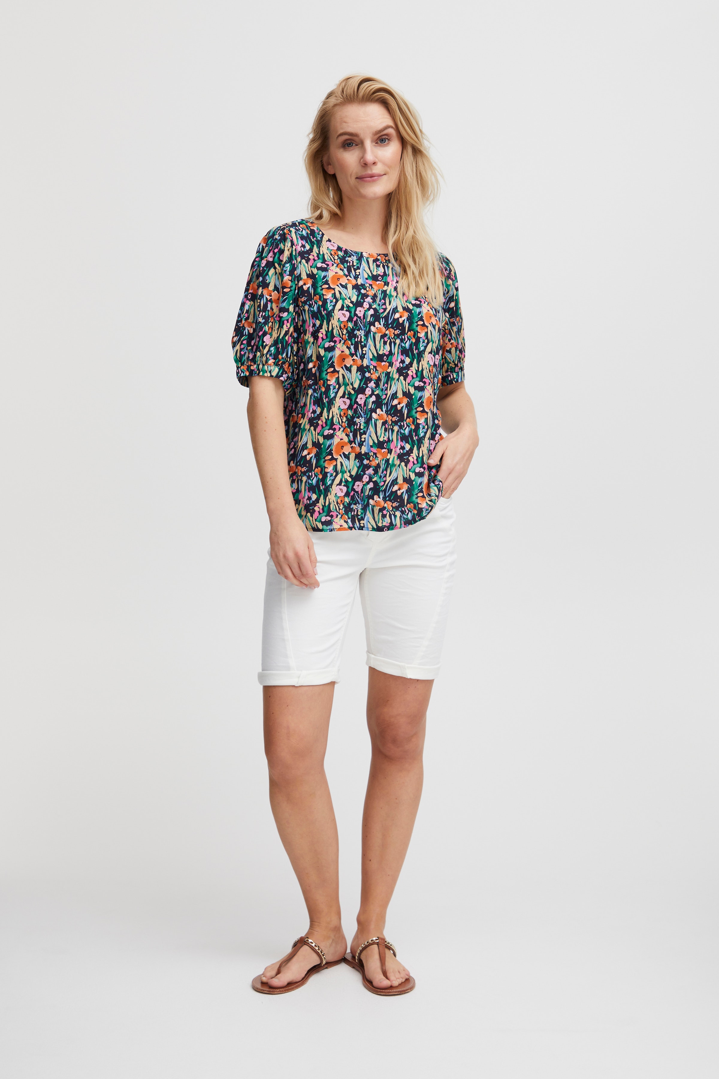 Blouse with short sleeve LOOKBOOK FRONT 50207440-201429