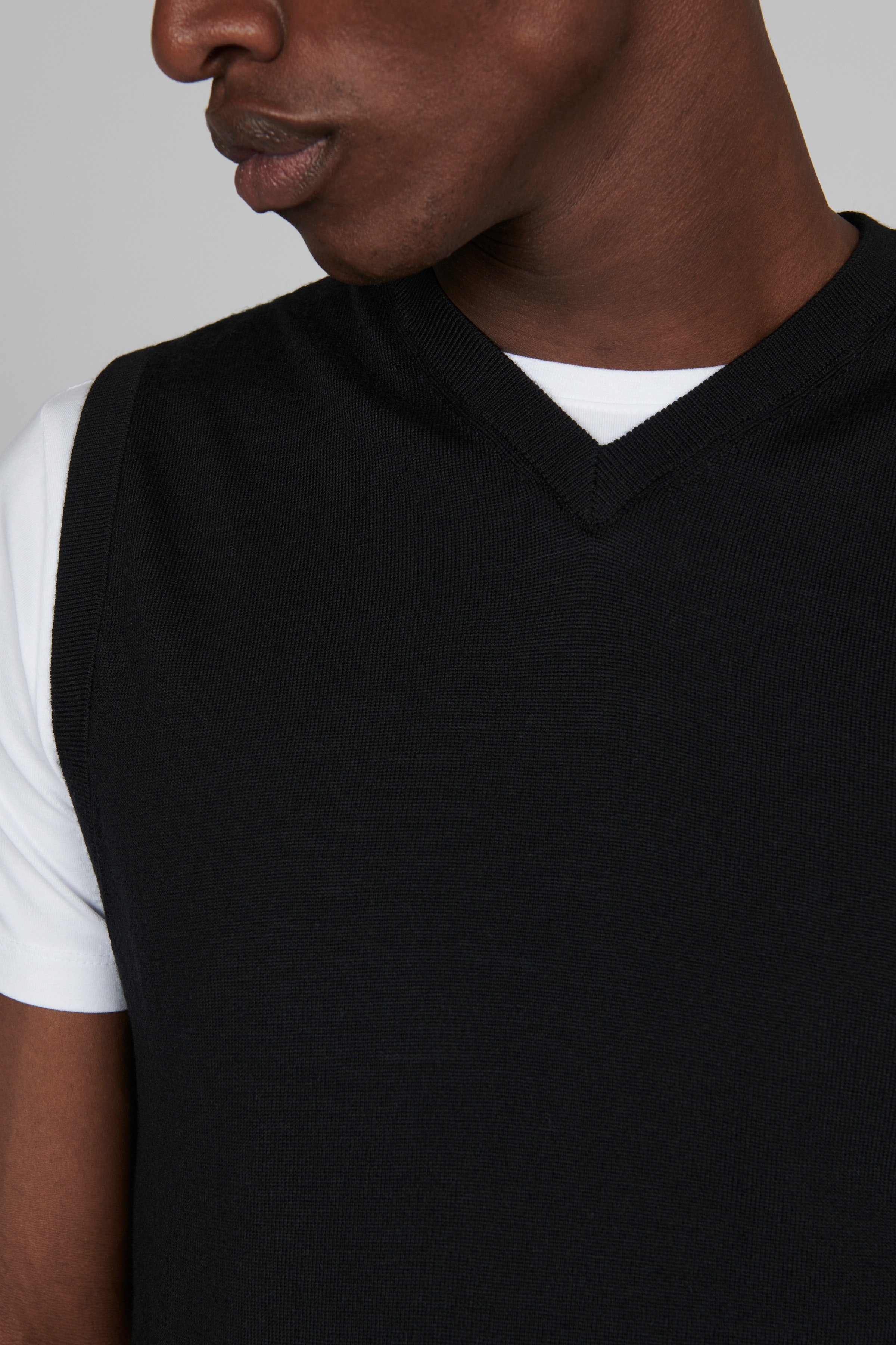 MAtheodore Vest LOOKBOOK DETAIL 30206512-300275