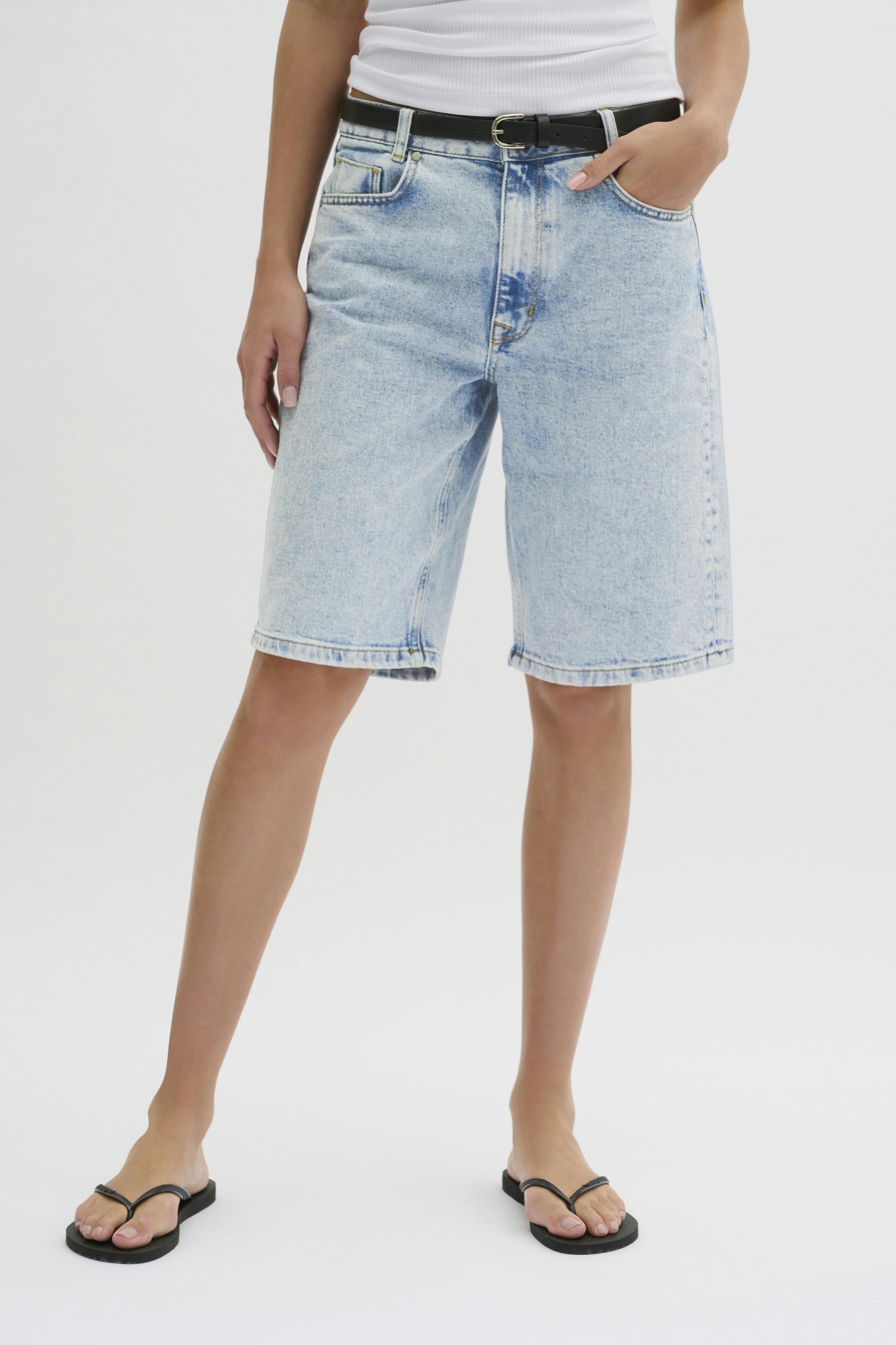 StellaMW Shorts LOOKBOOK FRONT 10703892-100045