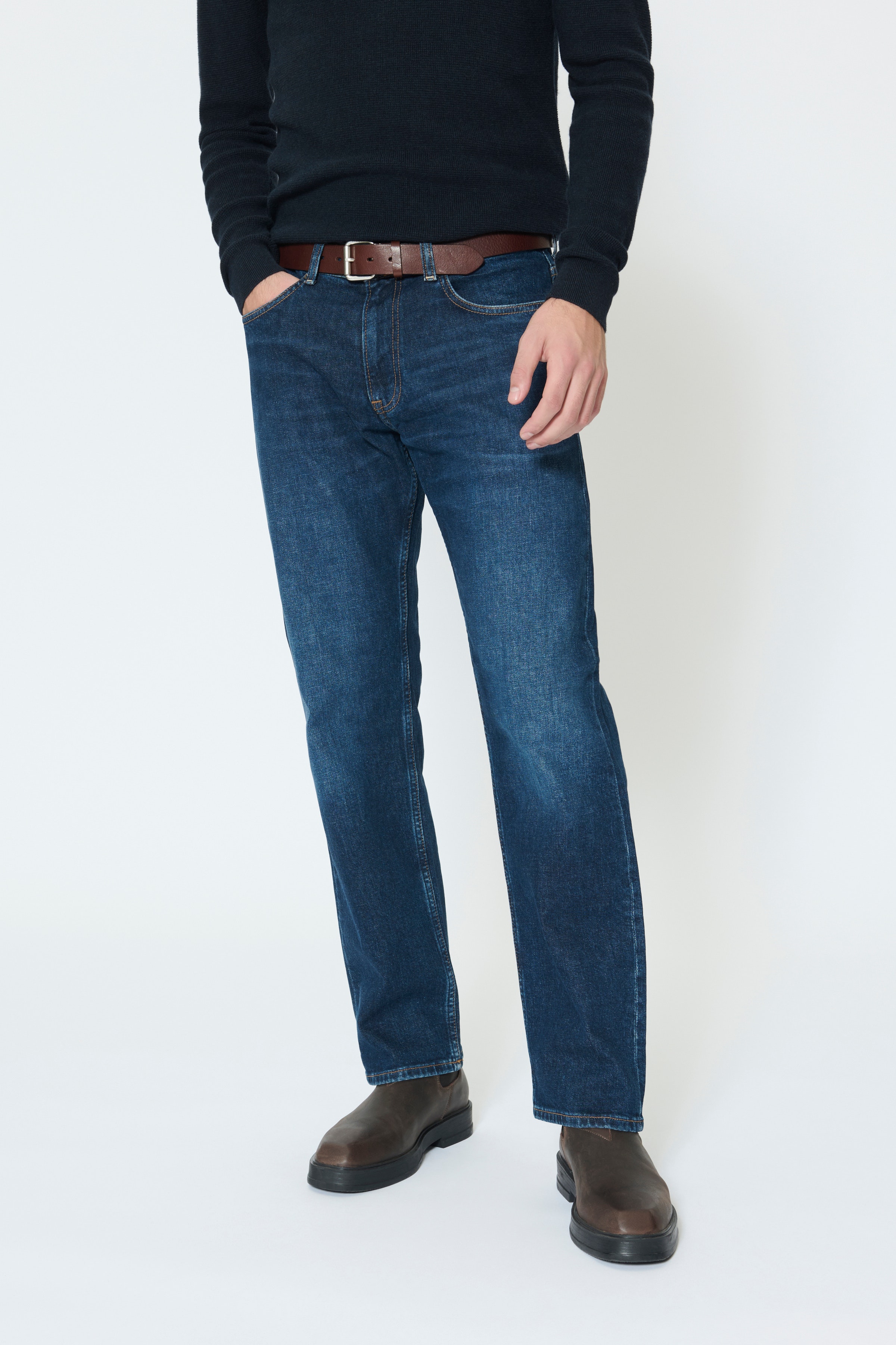 MAJake Heritage Denim-Hose LOOKBOOK FRONT 30208023-303778