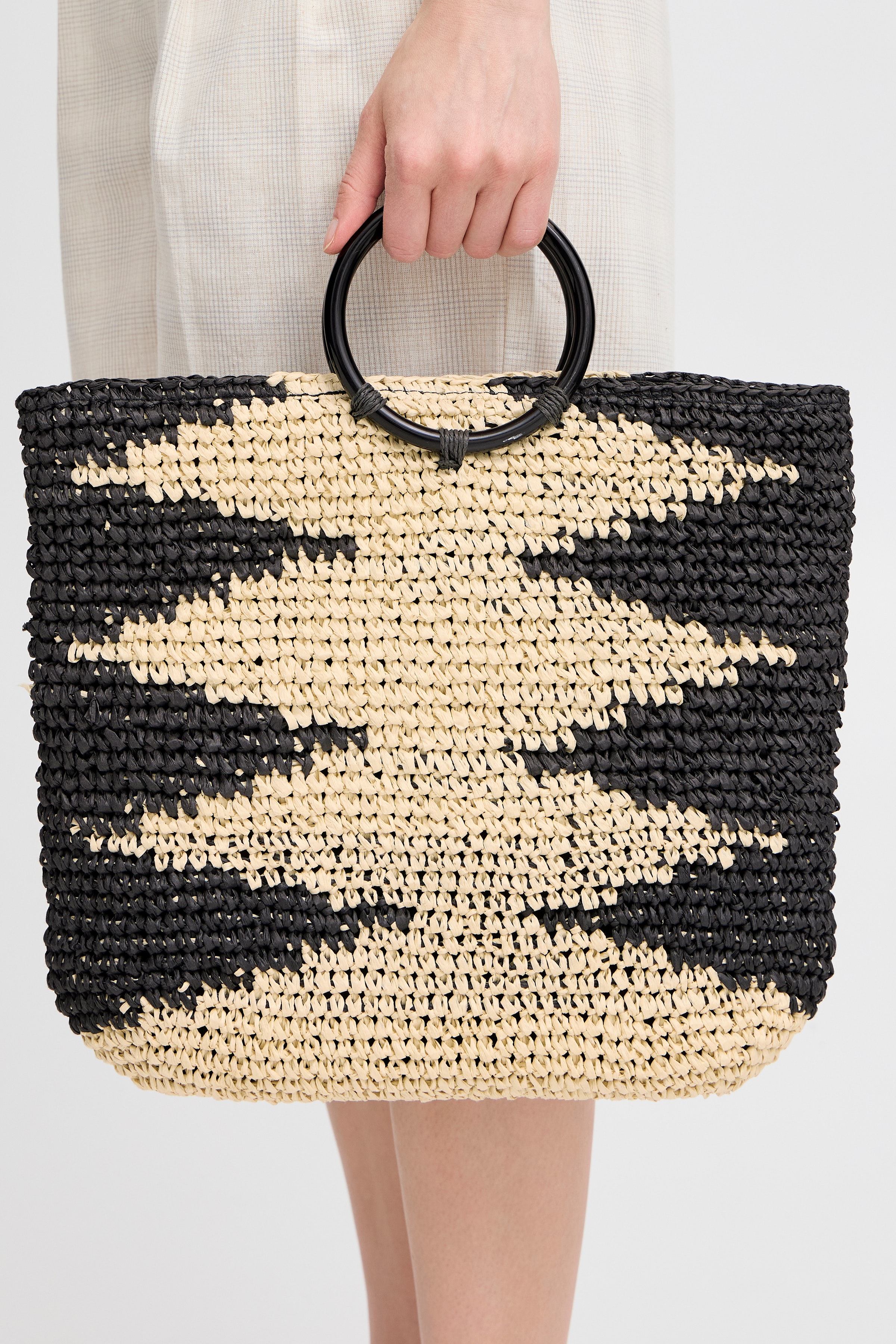 IAOLENA Veske LOOKBOOK FRONT 20123518-194008