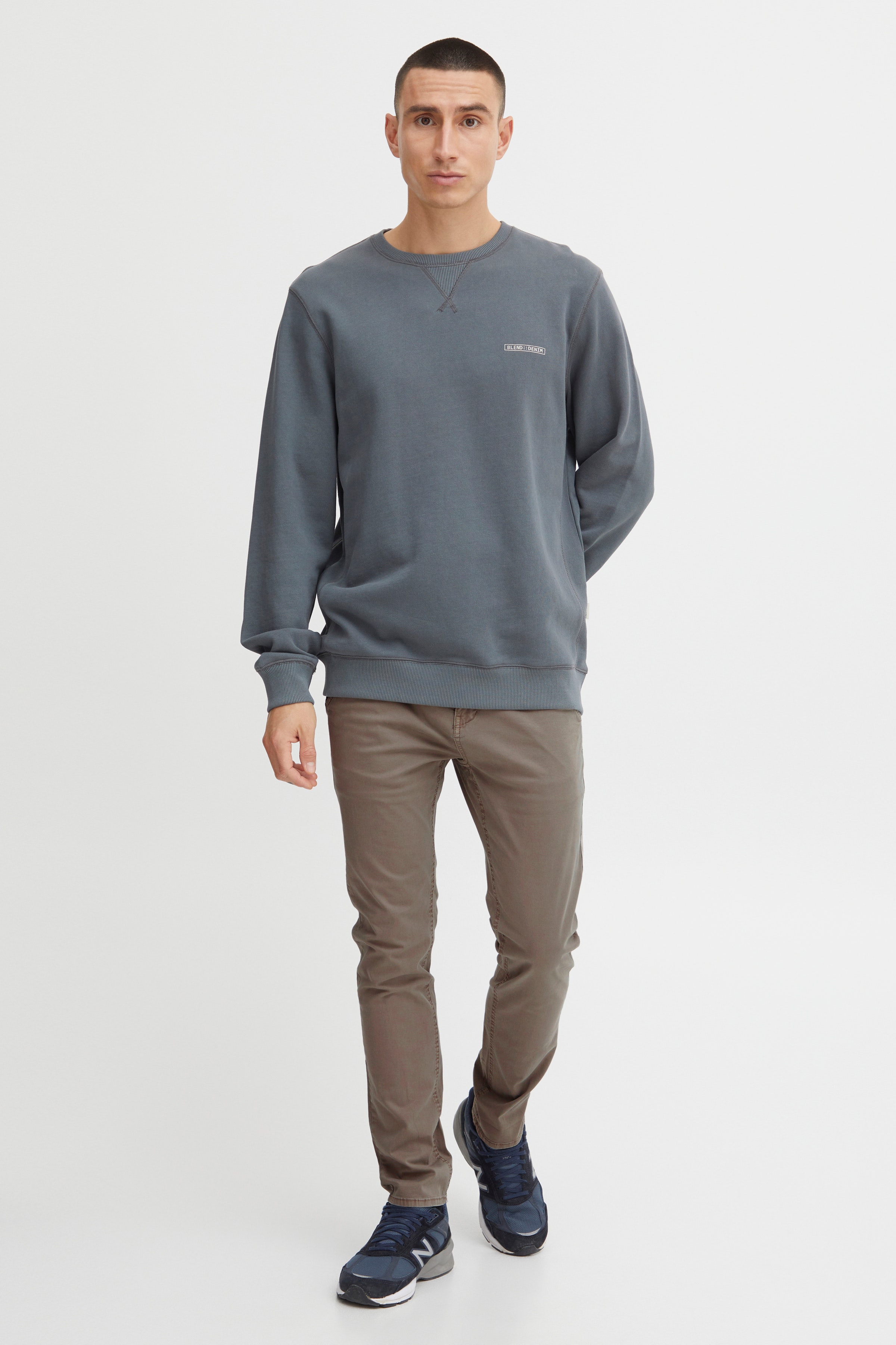 Casual Hose LOOKBOOK FRONT 20710583-70147