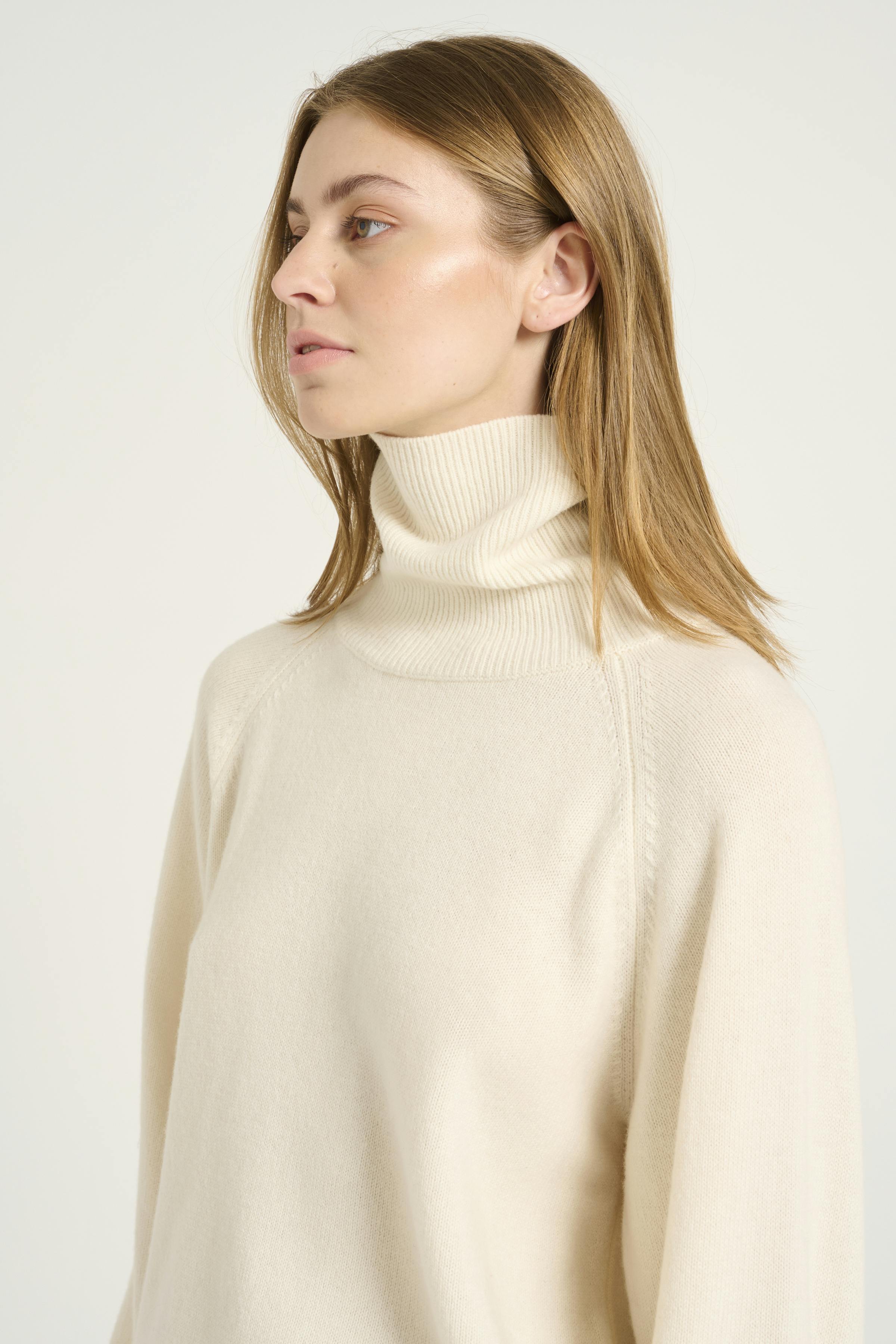 ManziGZ Pullover LOOKBOOK FRONT 10909328-110103