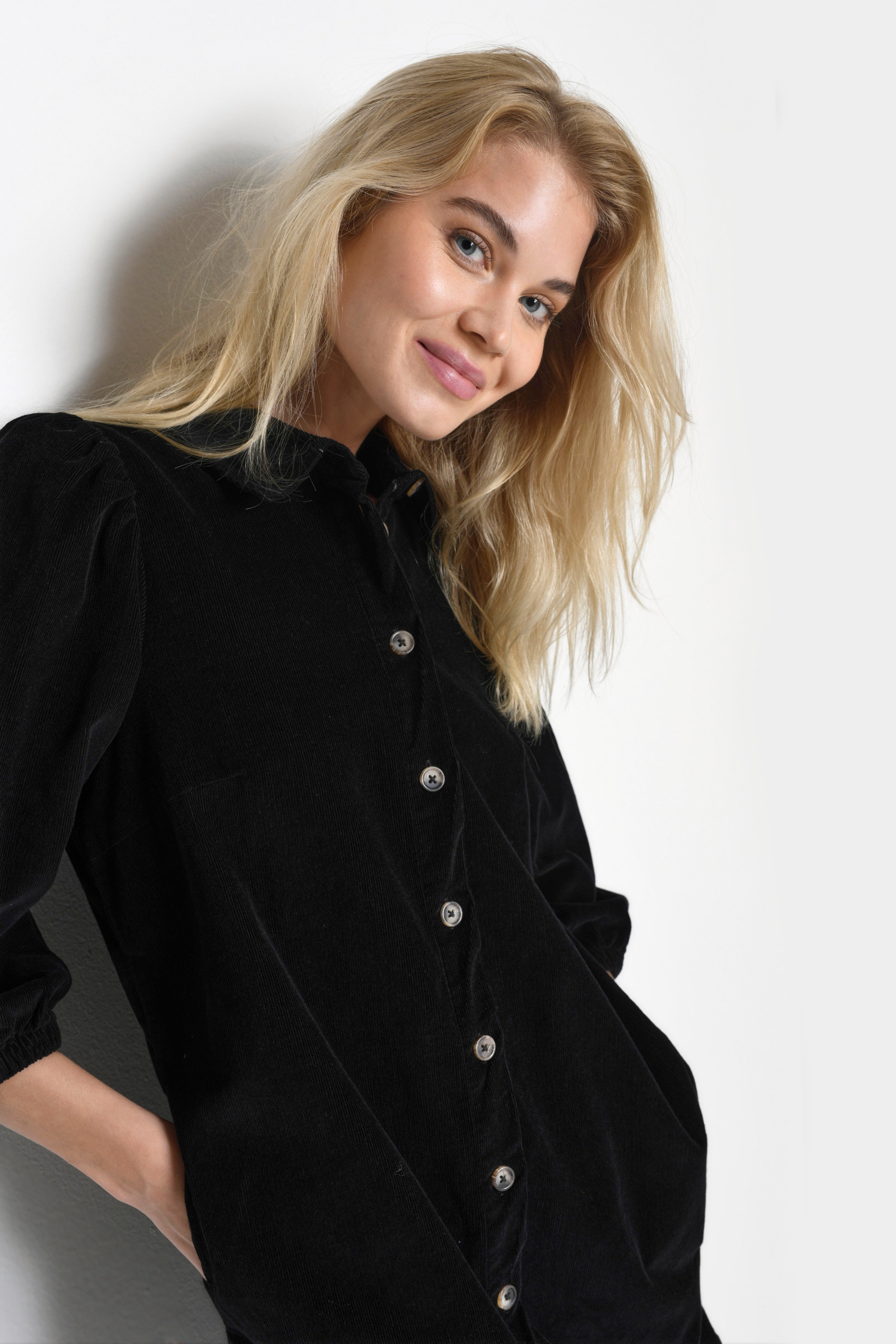KAeva Kjole LOOKBOOK DETAIL 10506785-100121